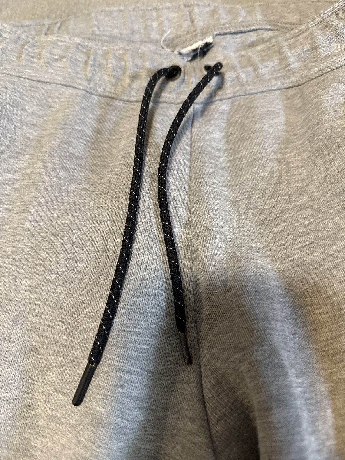 Nike Mens nike tech fleece size L grey Size US 40 / EU 56 - 4 Thumbnail