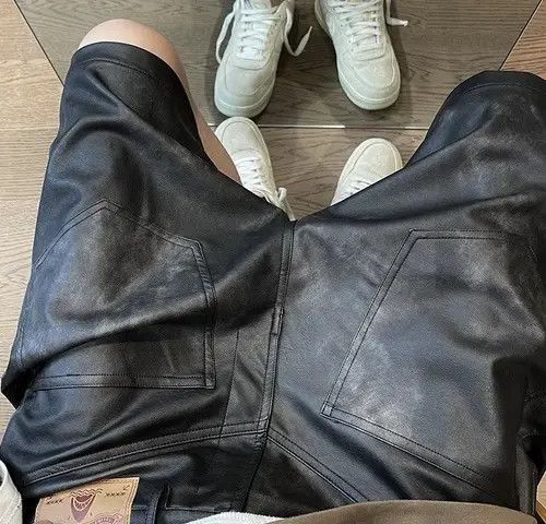 Japanese Brand Avant garde reverse front fade pu leather loose baggy shorts Size US 32 / EU 48 - 2 Thumbnail