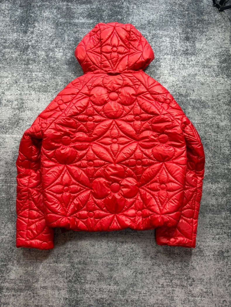 Louis Vuitton Louis Vuitton Red listing three-flower down jacket 2501-Nex Size US M / EU 48-50 / 2 - 2 Thumbnail