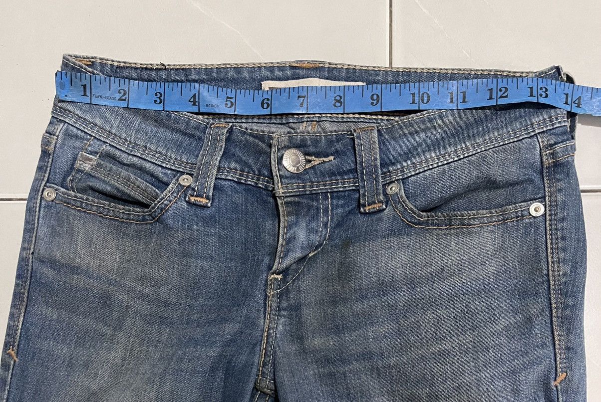 Levi's M Levi’s Flared Bootcut Demi Curve Denim Jeans dirty look Size 28" / US 6 / IT 42 - 11 Thumbnail