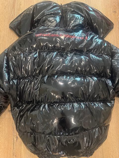 Vetements Vetements AW17 black "Miss Webcam " Puffer Size US M / EU 48-50 / 2 - 5 Thumbnail