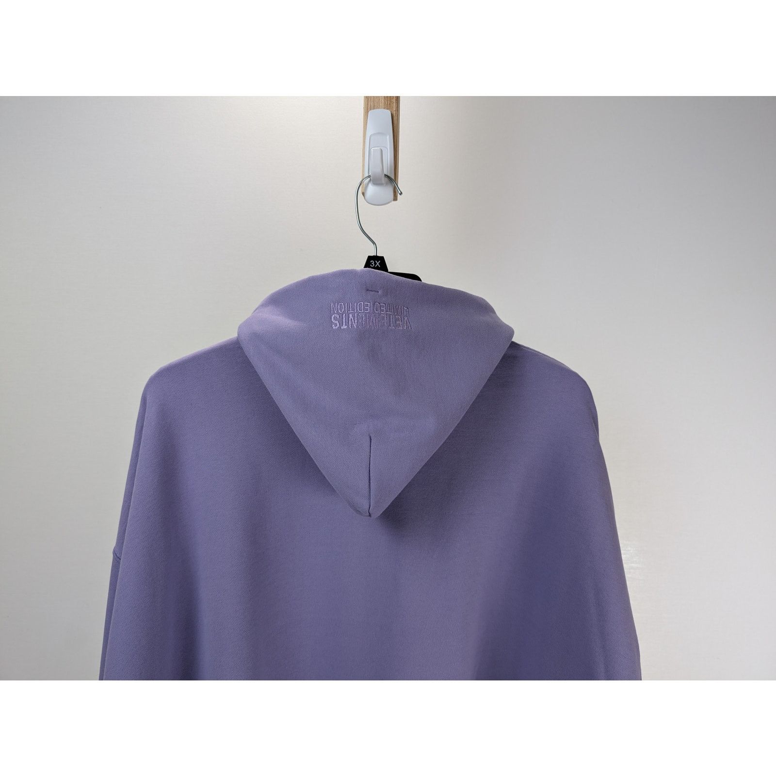 Vetements o1rshd1 Limited Edition Hoodie in Lilac Size US L / EU 52-54 / 3 - 8 Thumbnail