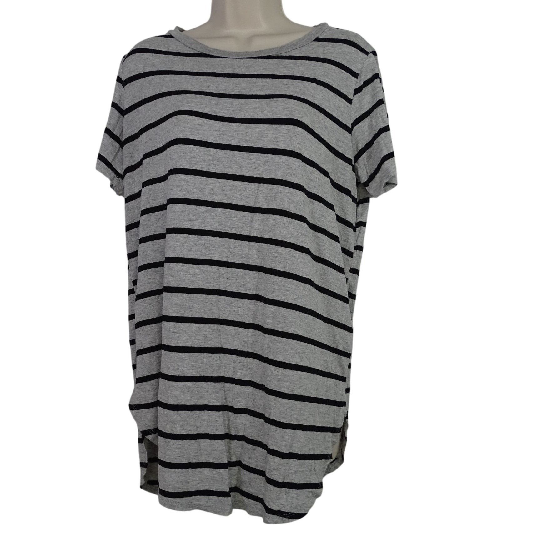 Forever 21 Forever 21 Gray Striped Short Sleeve Knit Top T-shirt Size L Size L / US 10 / IT 46 - 1 Thumbnail