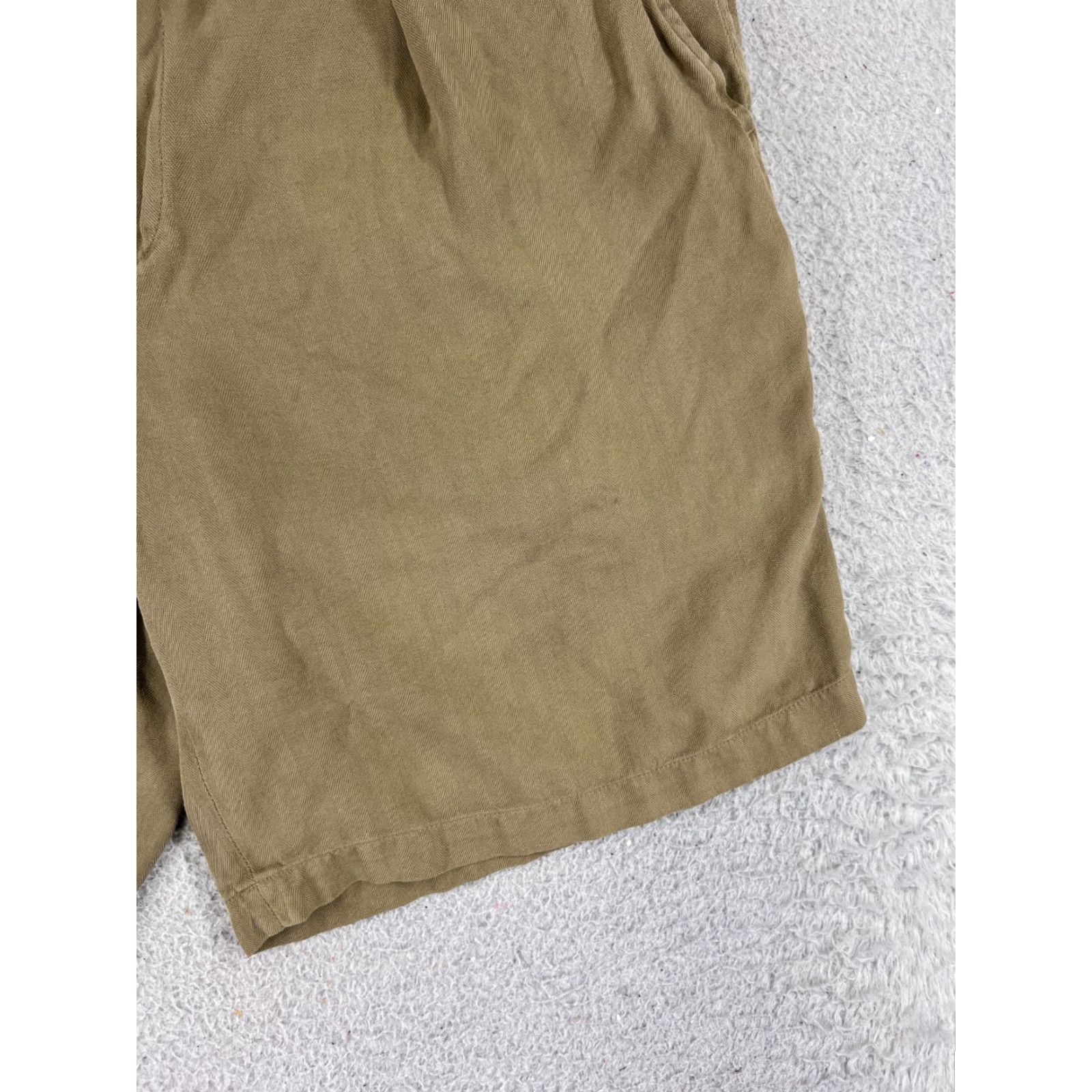 Tommy Bahama Tommy Bahama Shorts Men 34 Brown Silk Chino Herringbone 32x9 READ Size US 34 / EU 50 - 2 Thumbnail