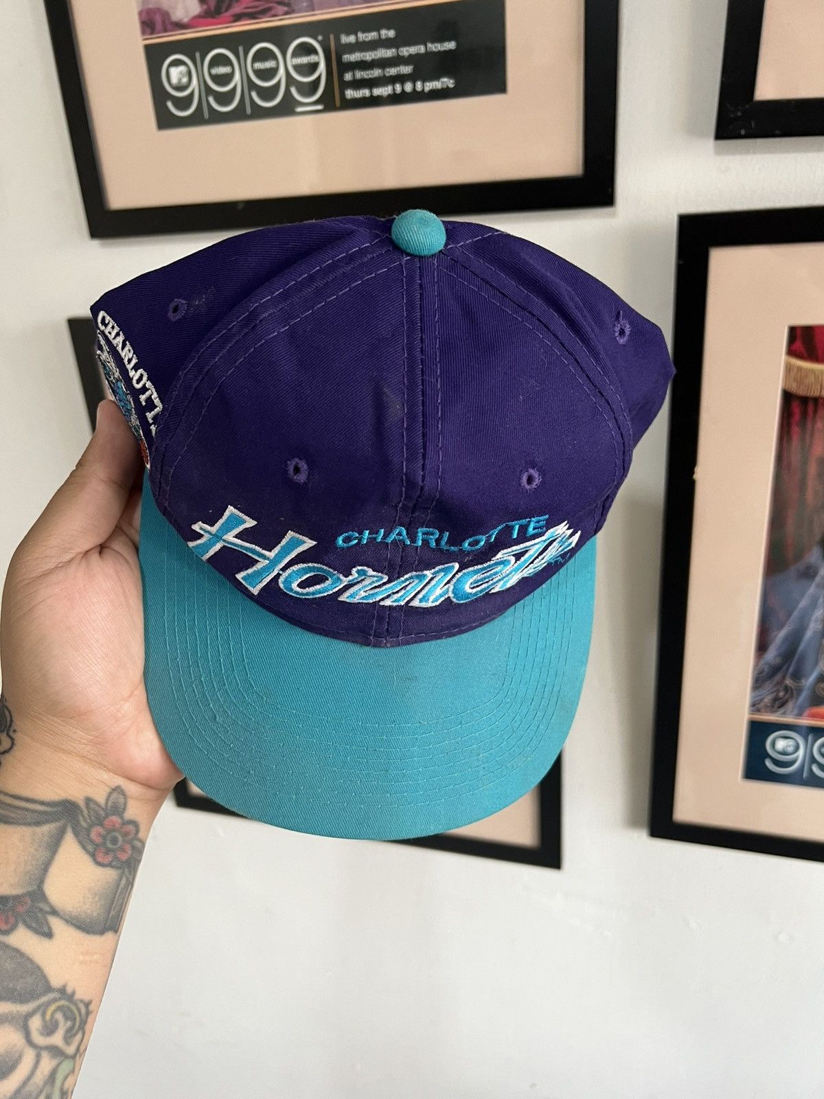 Sports Specialties × Vintage Vintage Hornets sport specialties script Size ONE SIZE - 3 Thumbnail