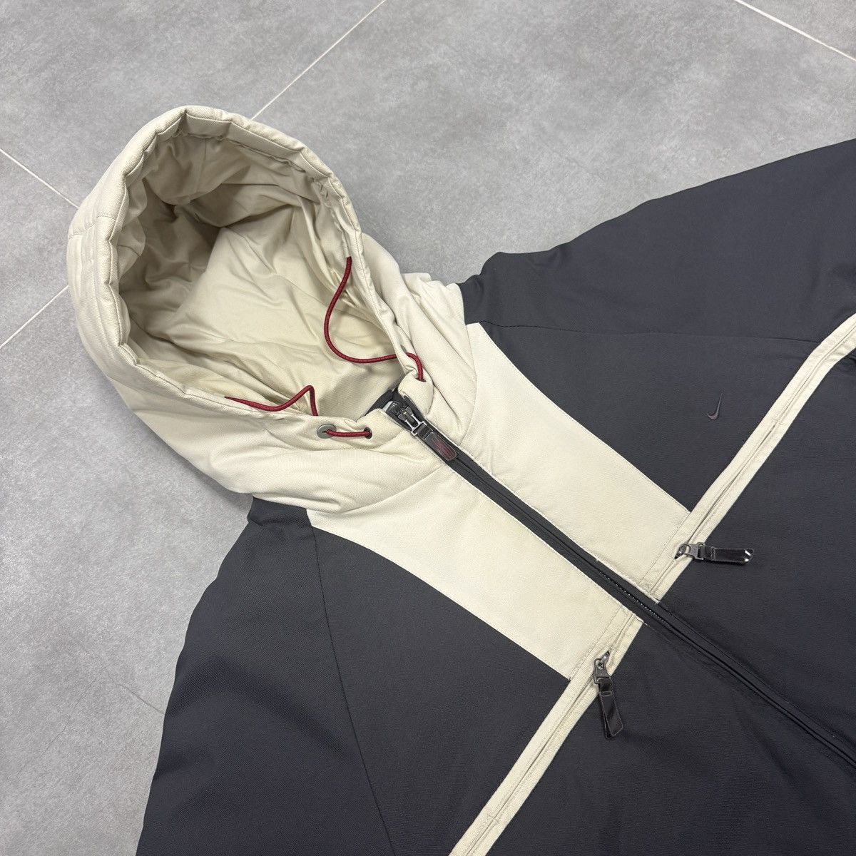 Nike Vintage Nike Nylon Insulated Hooded Jacket 90s Men Size M Size US M / EU 48-50 / 2 - 9 Thumbnail