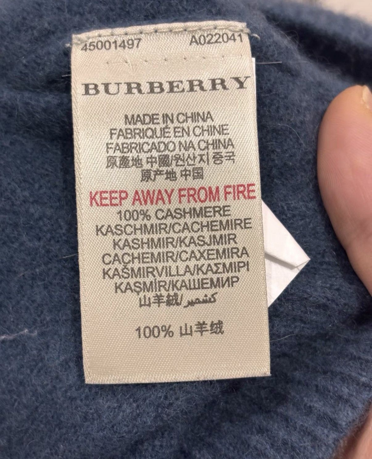 Burberry Burberry Cashmere Sweater Size US M / EU 48-50 / 2 - 7 Thumbnail