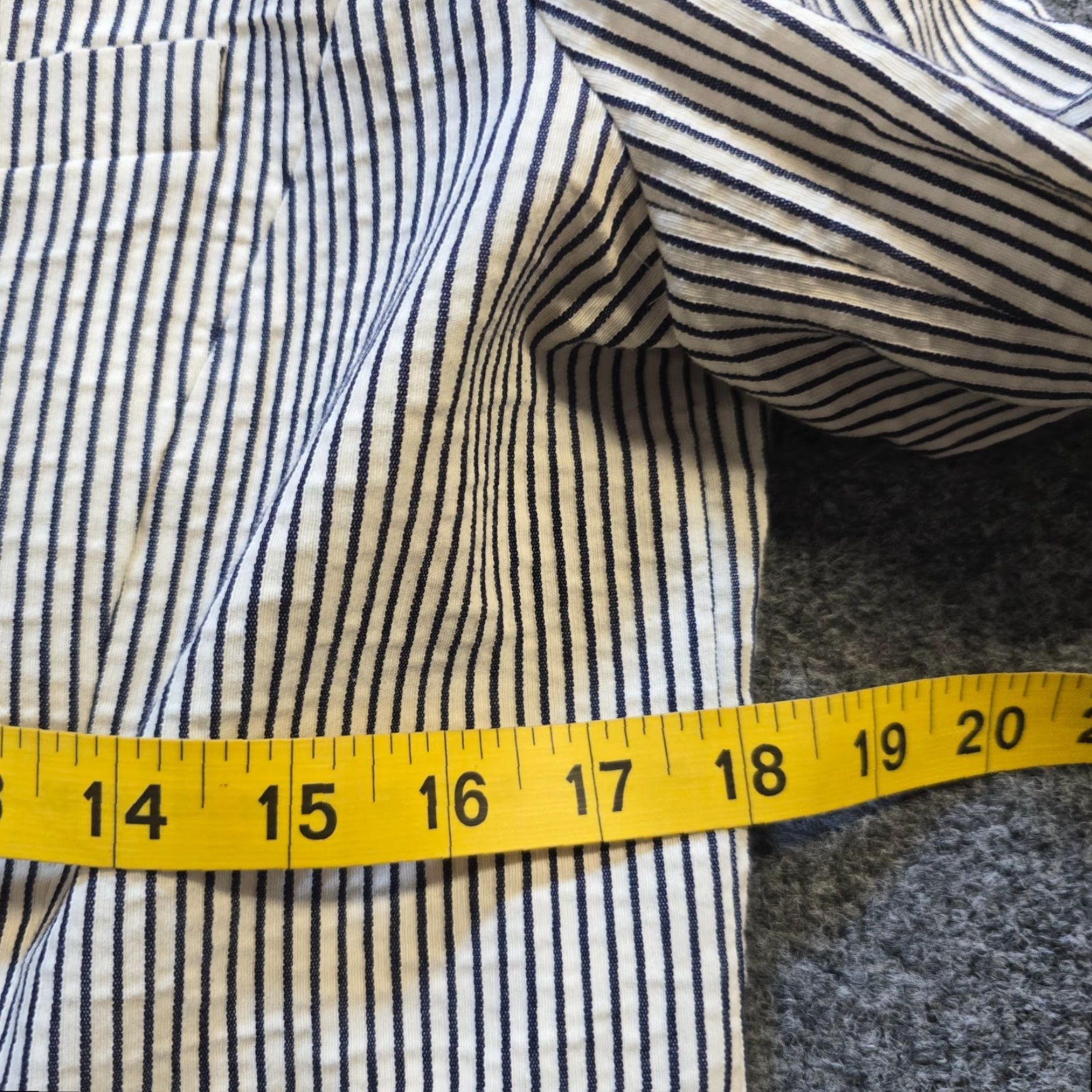 Vintage set Fashion Blazer Women Size 10 White Striped Fitted Textured Quiet Luxury Chic Jacket Button Long Sleeve Blazer Women Mens? Size L / US 10 / IT 46 - 6 Thumbnail
