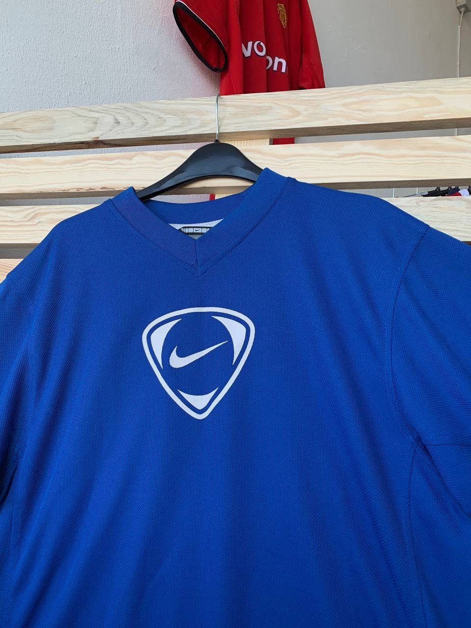 Nike × Vintage Vintage Y2K Nike Big Logo Tee Size US L / EU 52-54 / 3 - 2 Thumbnail