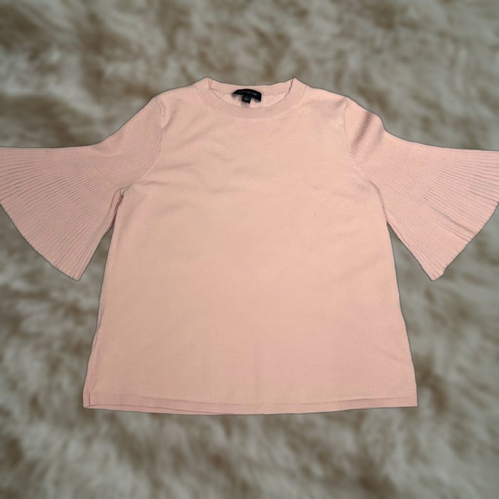 Ann Taylor Ann Taylor Blouse Shinny Knit Pink Bell Sleeve Crew Neck Sz L Womens Size L / US 10 / IT 46 - 1 Thumbnail