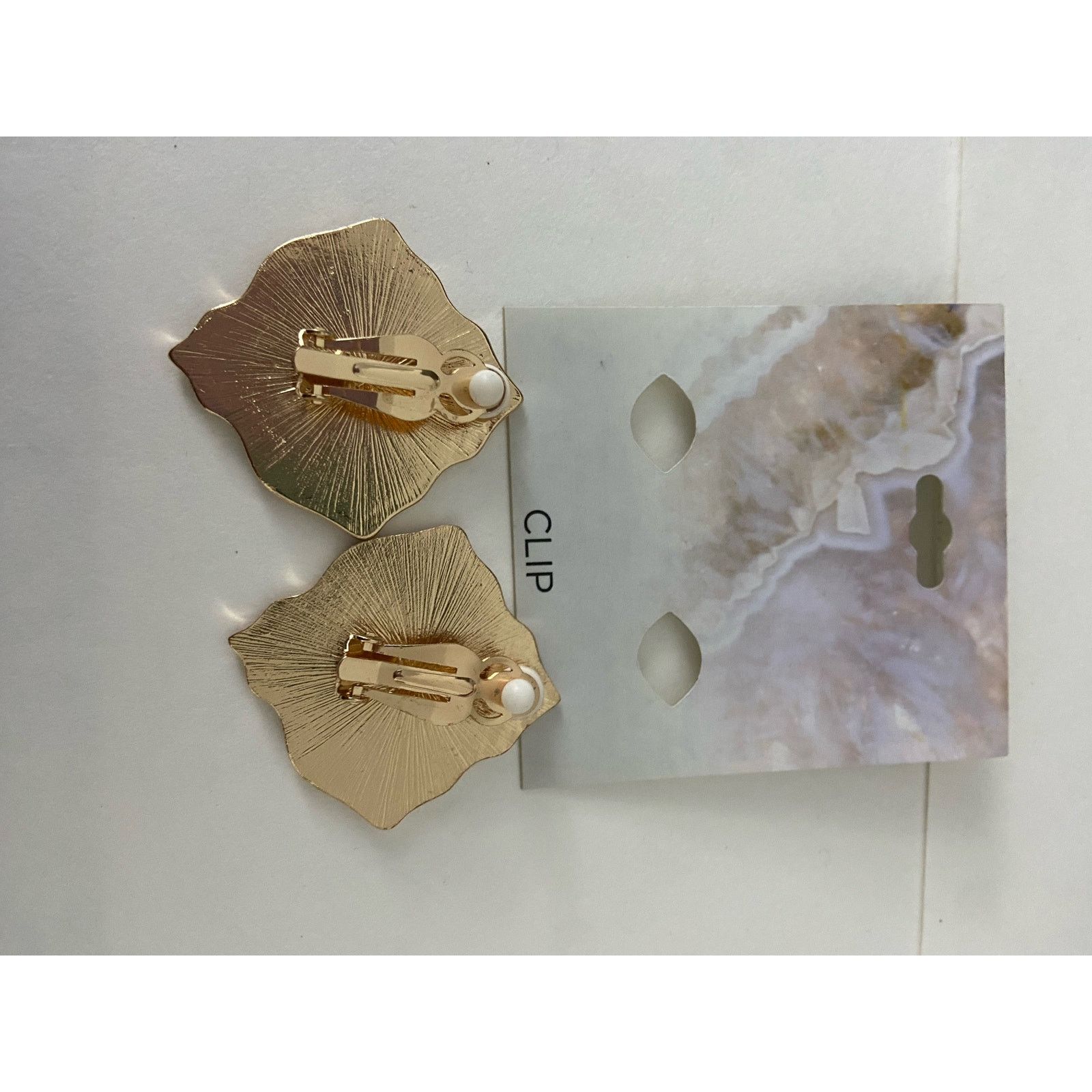 Other Peach diamond clip on earrings gold tone Size ONE SIZE - 3 Thumbnail