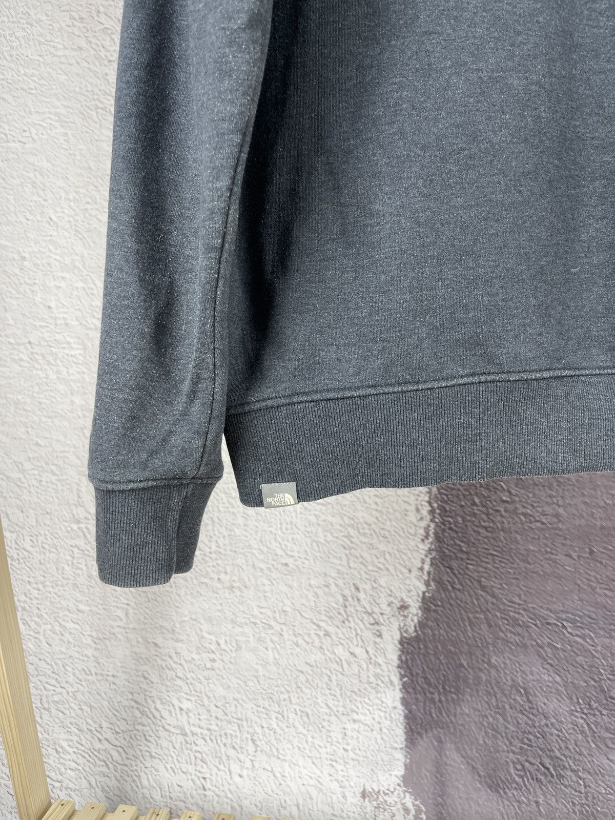 The North Face The North Face reflective logo grey vintage hoodie Size US L / EU 52-54 / 3 - 12 Thumbnail