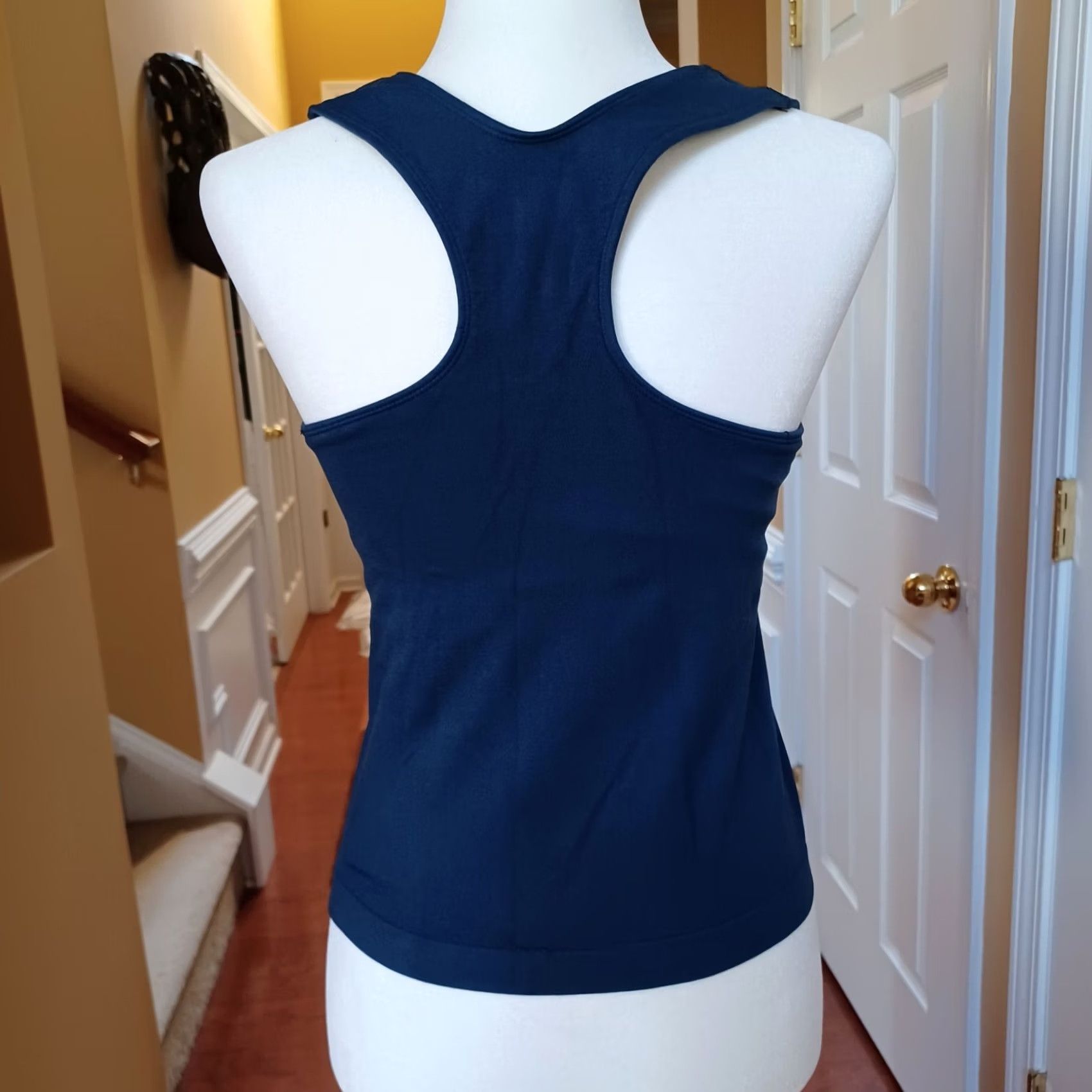 Champion VINTAGE Champion Tank Top Womens M/L Blue Racerback Athletic Sleeveless Scoop Neck Shirt Womens M Blue Racerback Athletic Sleeveless Scoop Neck Size M / US 6-8 / IT 42-44 - 2 Thumbnail