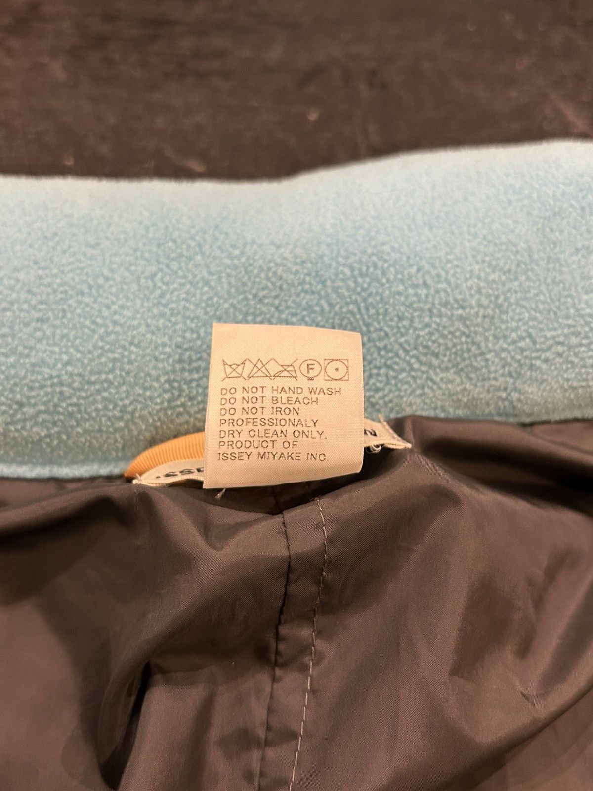 Issey Miyake Issey Miyake Puffer Vest Size US XL / EU 56 / 4 - 5 Thumbnail
