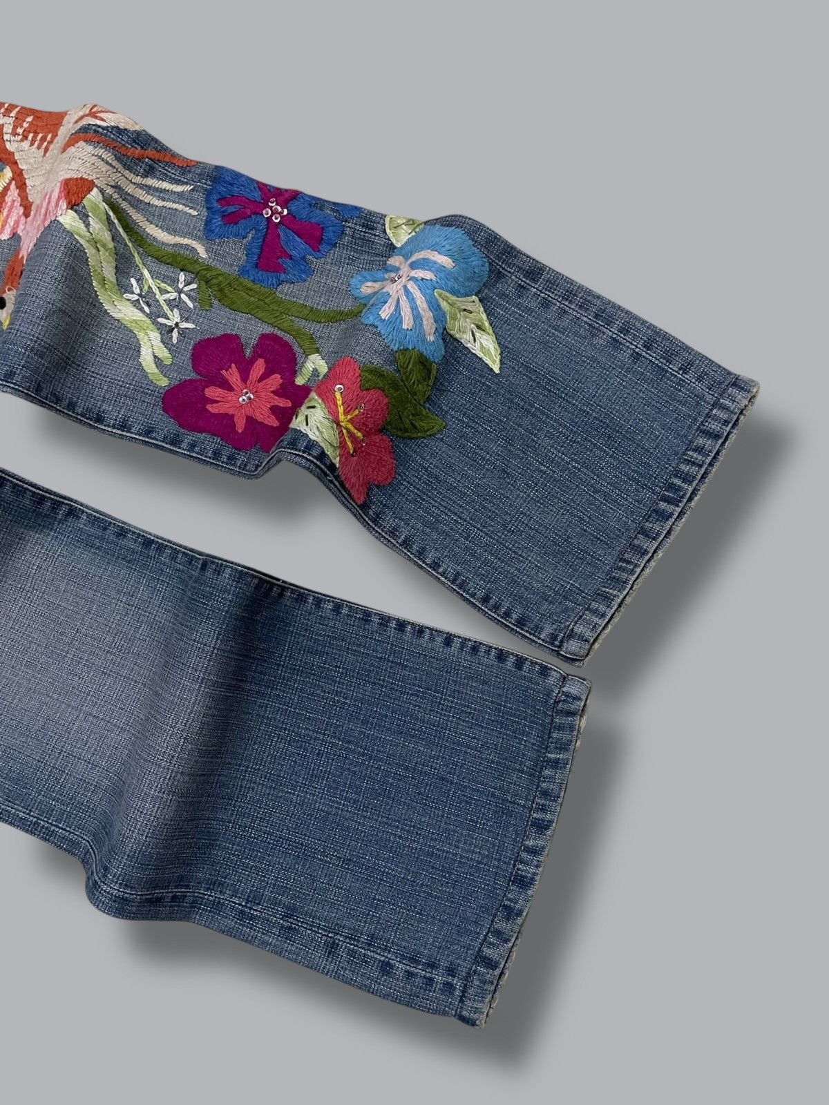 Japanese Brand Vintage 1990s Designer Swtich Usa Embroidered Art Denim Size US 29 - 3 Thumbnail