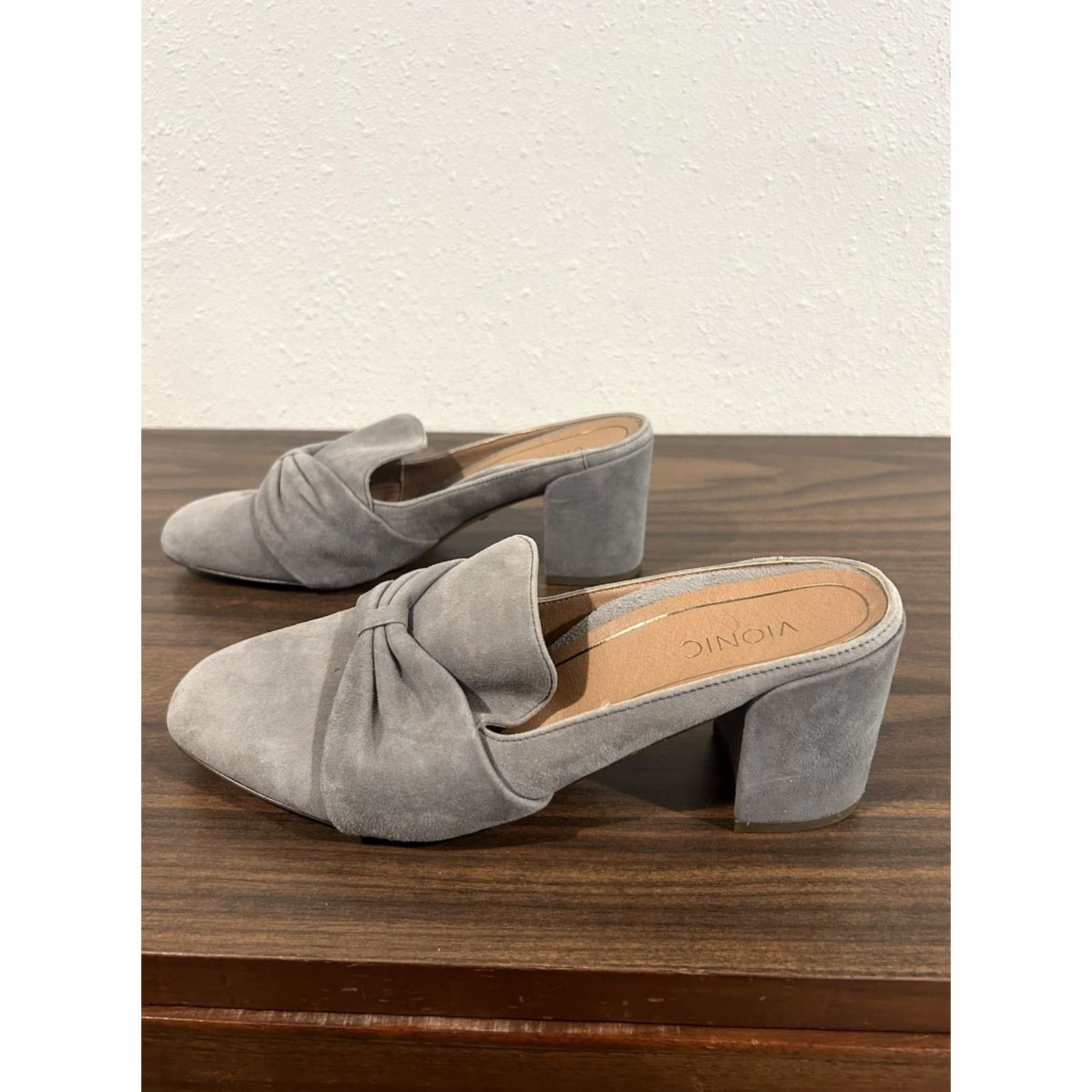 Vionic Vionic Presley Suede Mules Block Heel Slip On Loafers Grey 8 Womens Arch Support Bow Size US 8 / IT 38 - 4 Thumbnail