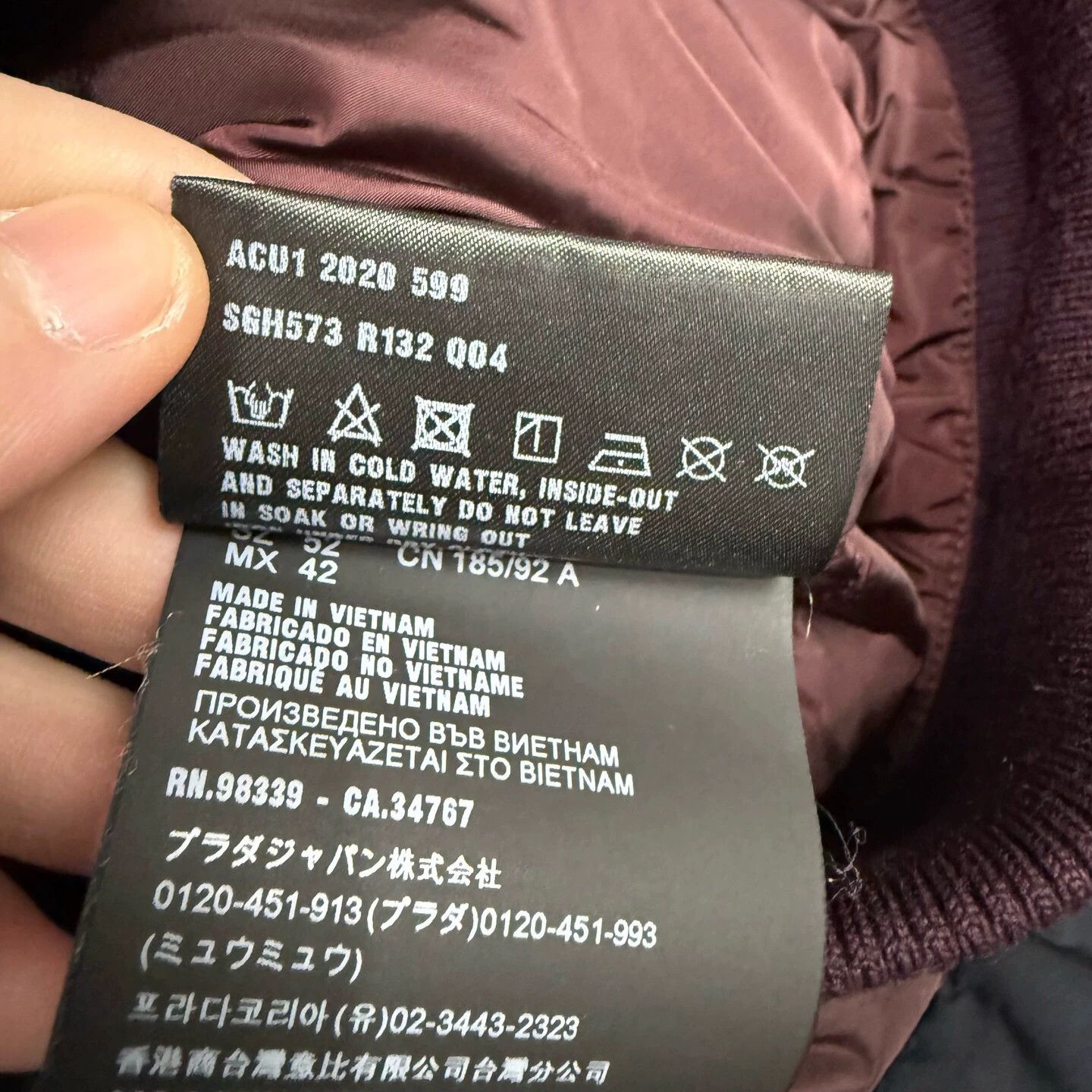 Prada Prada navy blue triangle logo down jacket 52 MINT Size US L / EU 52-54 / 3 - 5 Thumbnail
