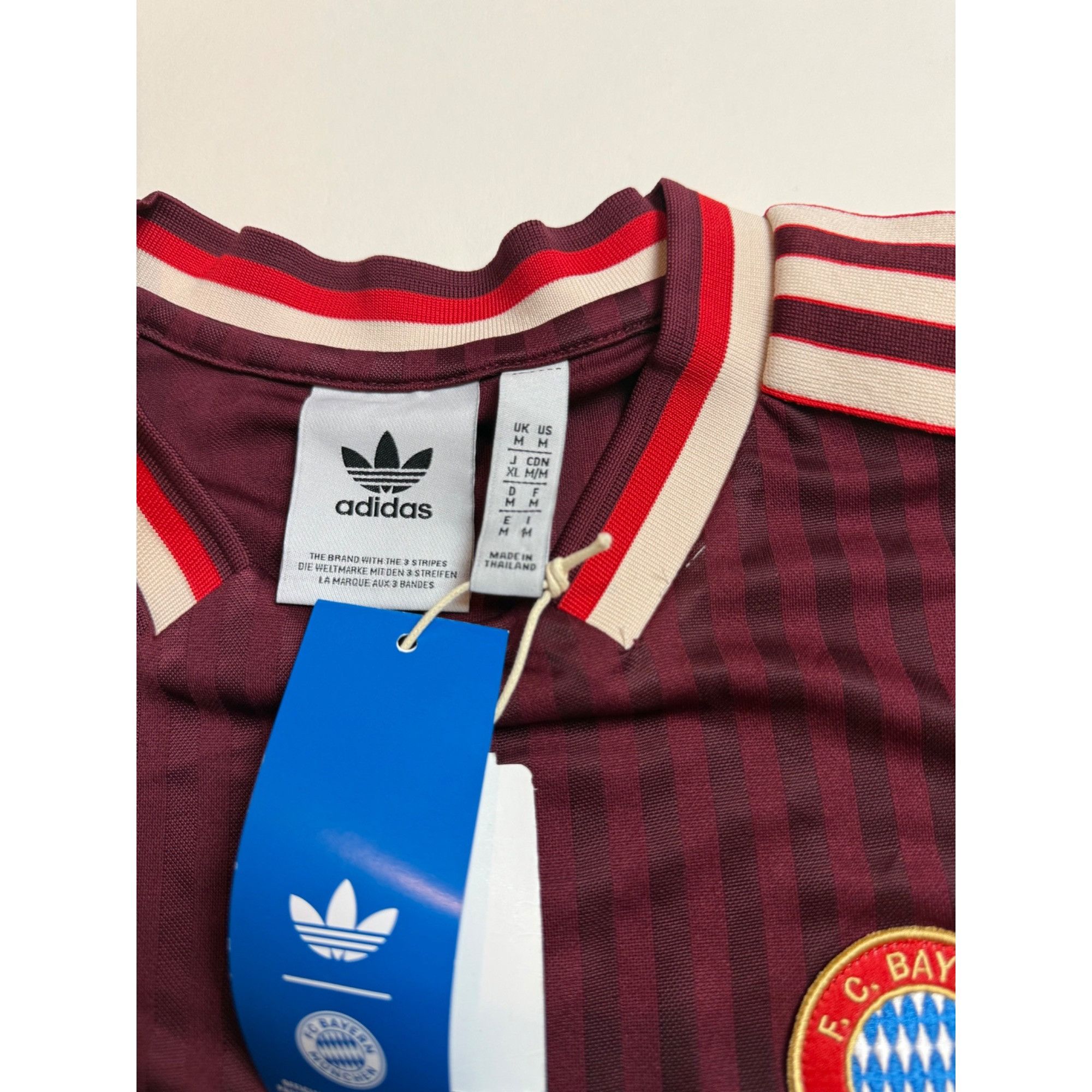 Adidas Size Medium - adidas FC Bayern Munich Icon Soccer Jersey Sha Size US M / EU 48-50 / 2 - 7 Thumbnail