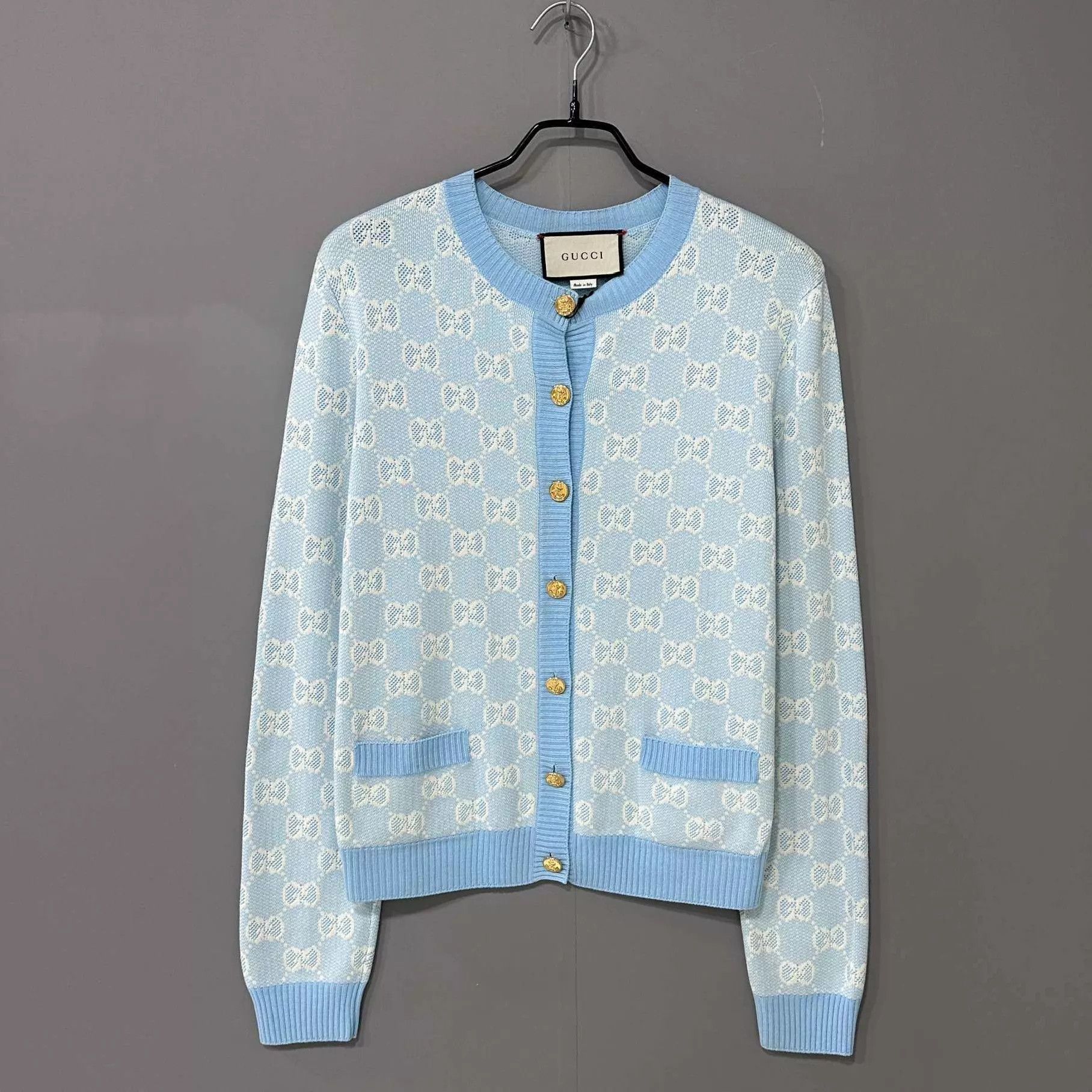 Gucci GUCCI sky blue cardigan M 99 new Size M / US 6-8 / IT 42-44 - 1 Thumbnail