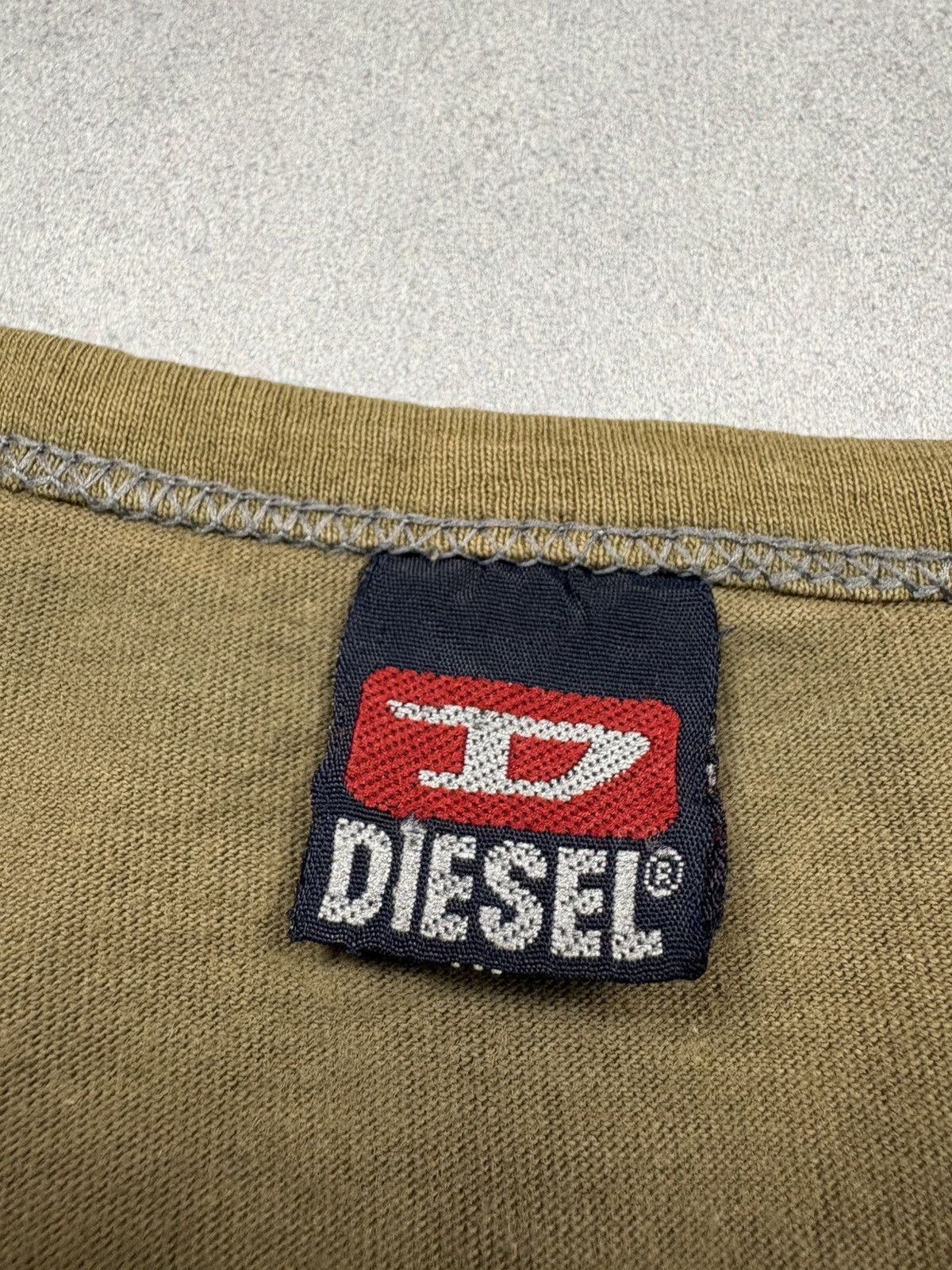 Diesel Diesel 2000s Distressed Paint-Effect Olive Tee 3D Logo XL Size US XL / EU 56 / 4 - 10 Thumbnail