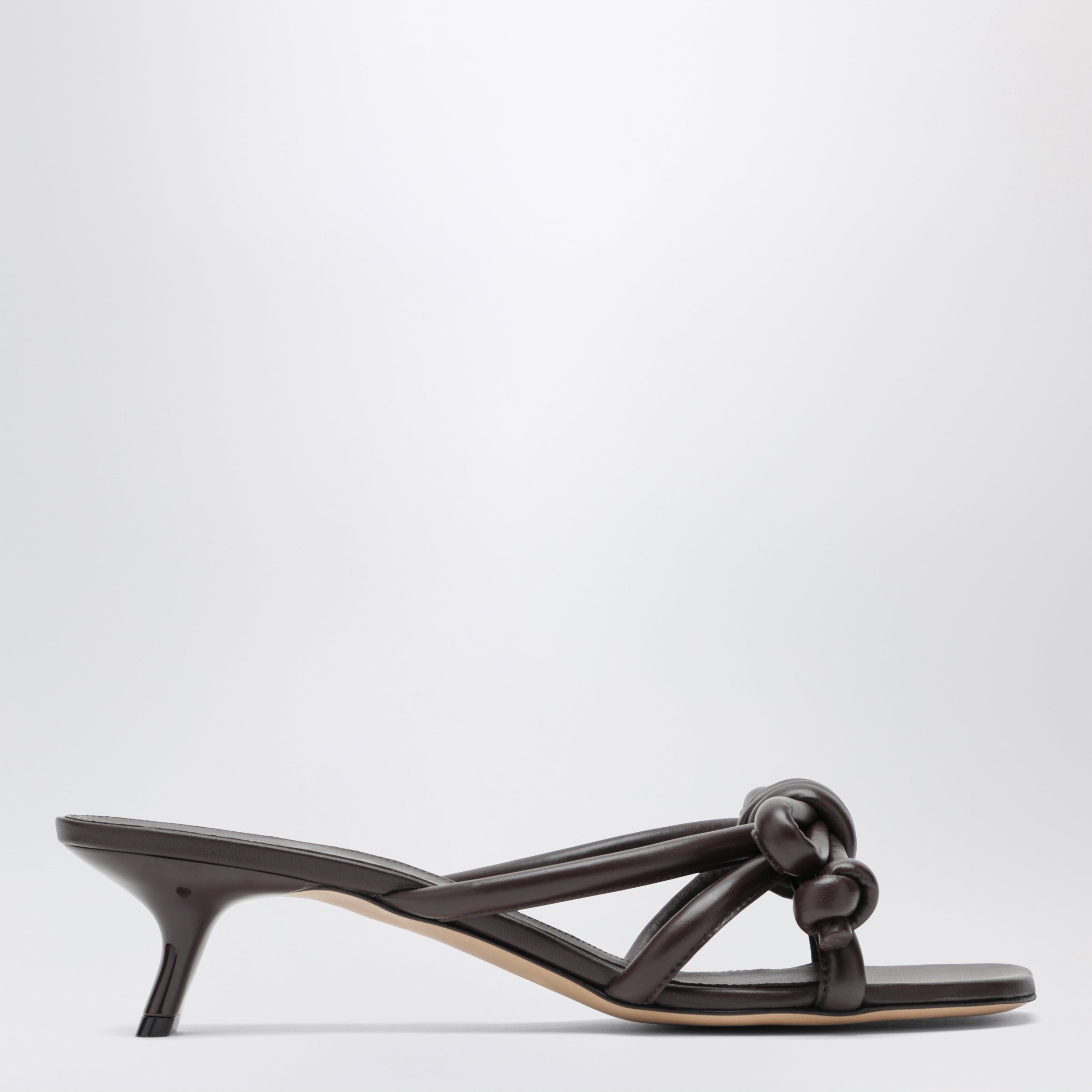 Loewe Loewe Sandal With Flamenco Knot In Lambskin Leather Size US 6 / IT 36 - 1 Thumbnail