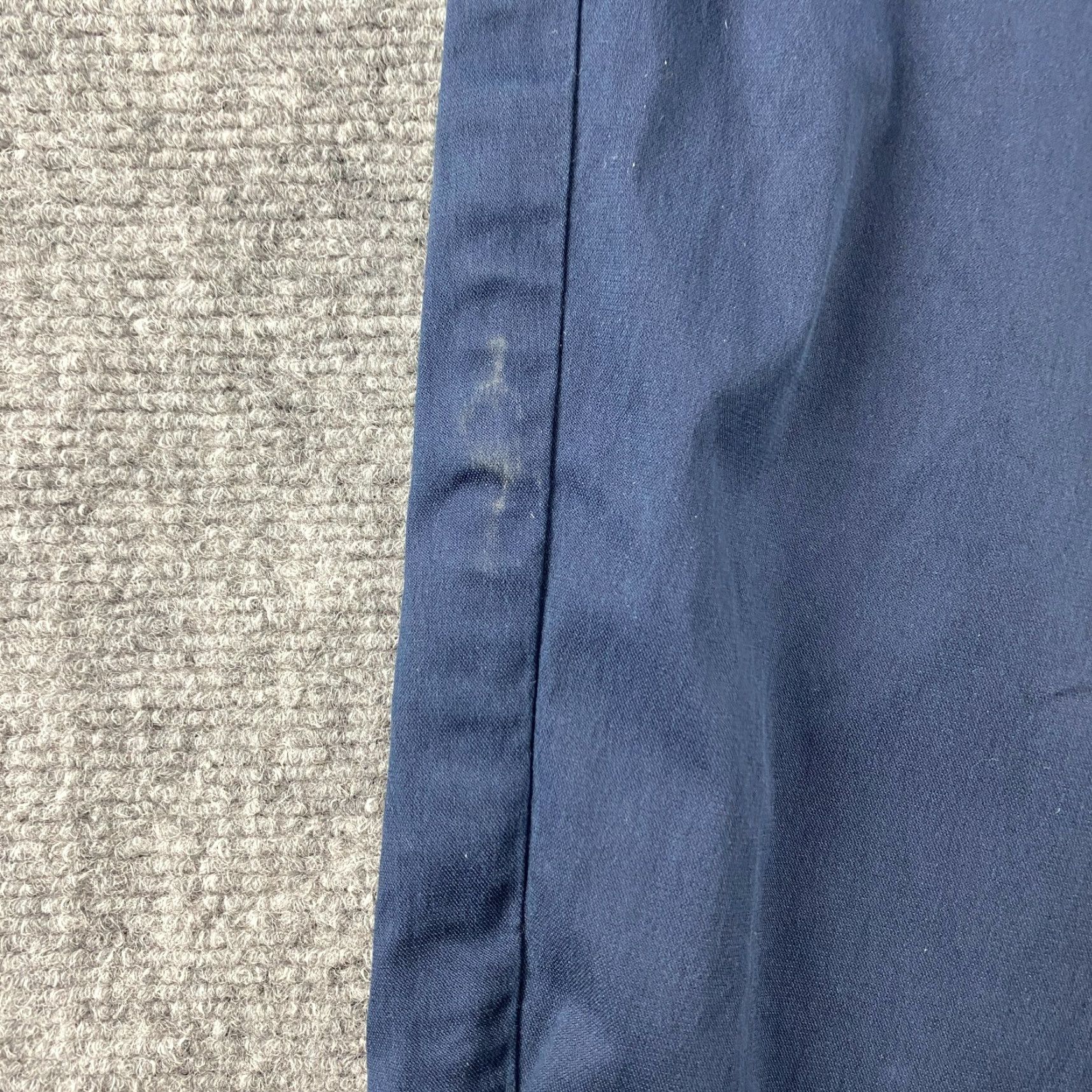 Lululemon Lululemon Commission Pants Mens 36 Blue Classic Fit Chino Golf Casual Zip Pocket Pants Men Blue Classic Fit Chino 36 LS Zip Pocket Size US 36 / EU 52 - 2 Thumbnail