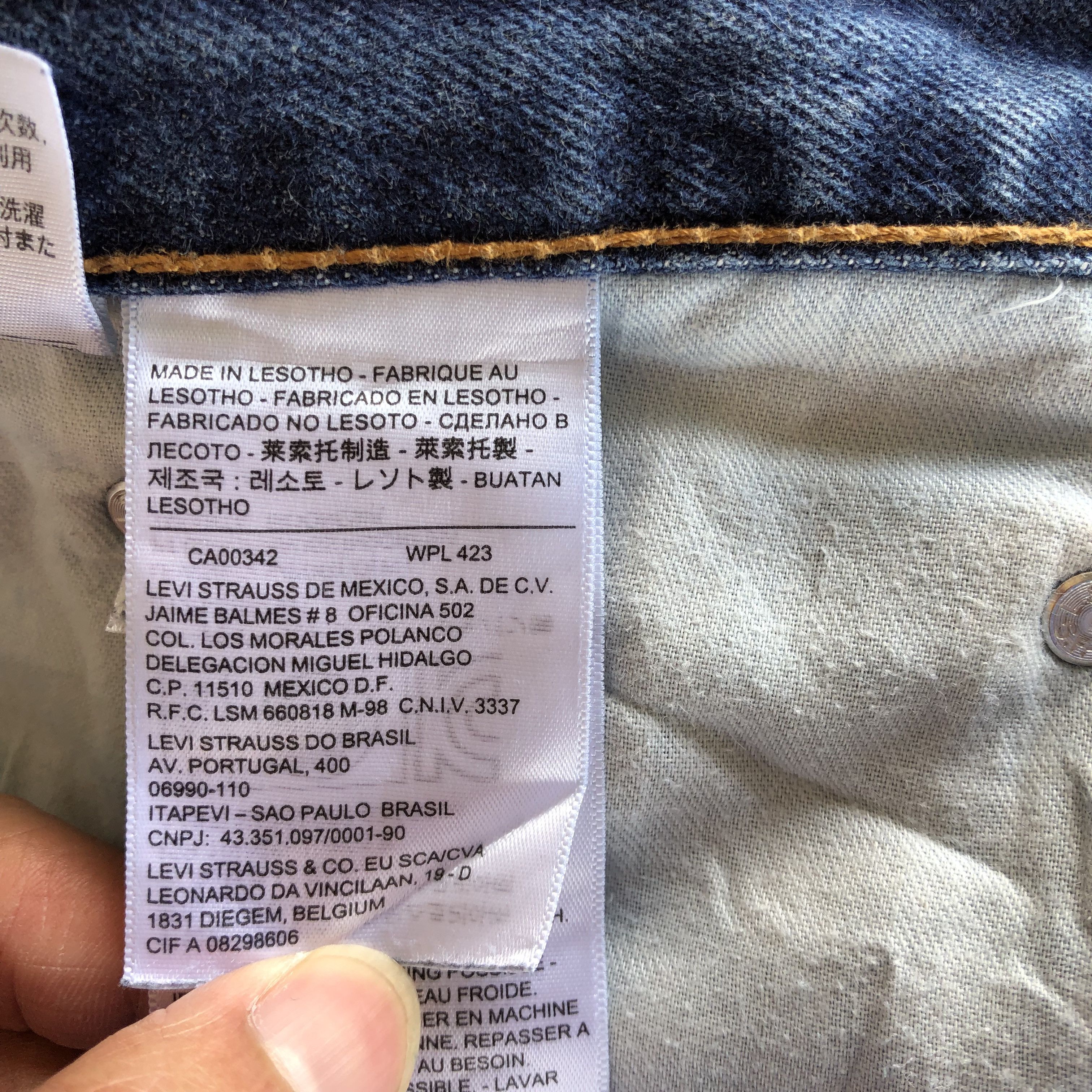 Levi's Vintage Levis 505 Jeans Levi's Faded Light Wash Denim Size US 36 / EU 52 - 9 Thumbnail