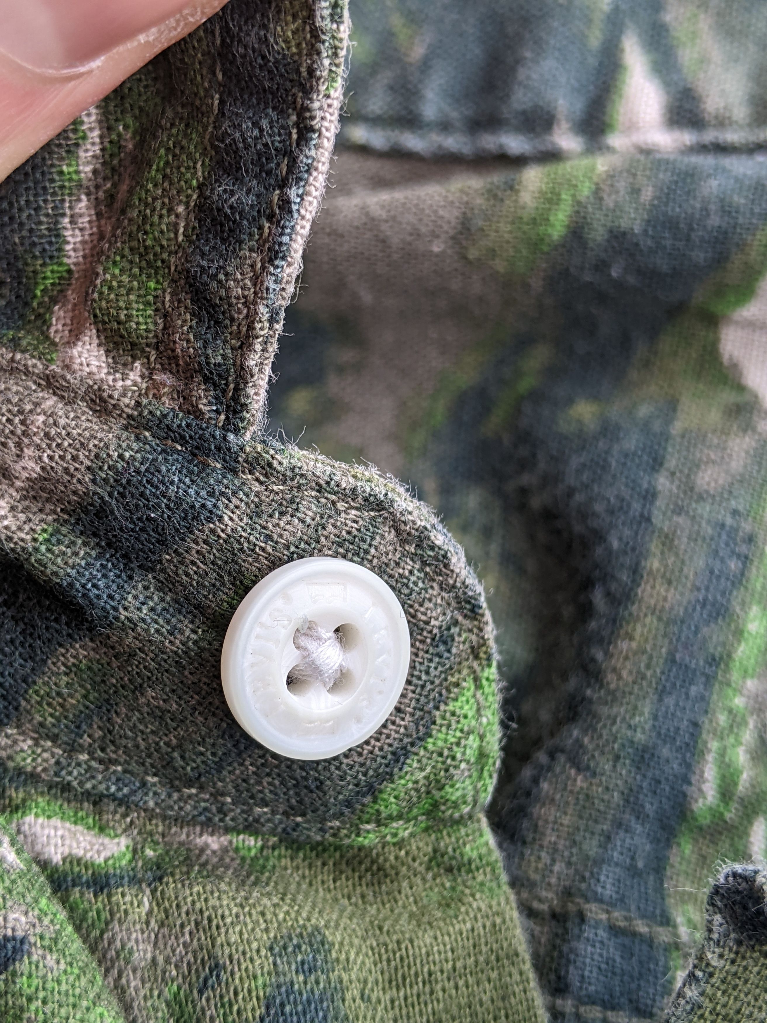 Japanese Brand × Levi's Levi`s Camo Print Shirt Polo Vintage Size M Maharishi Size US M / EU 48-50 / 2 - 8 Thumbnail