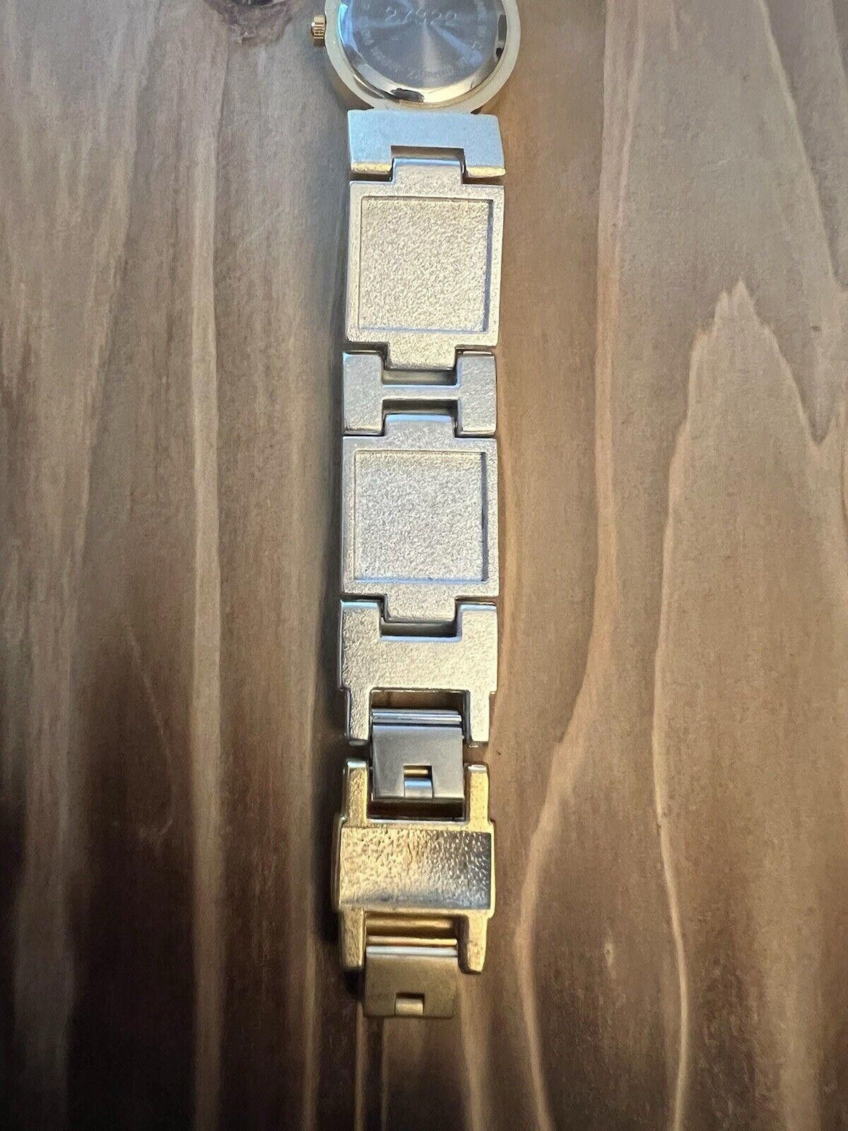 Designer Leslie Fay Vintage Ladies Watch New Battery Size ONE SIZE - 5 Thumbnail