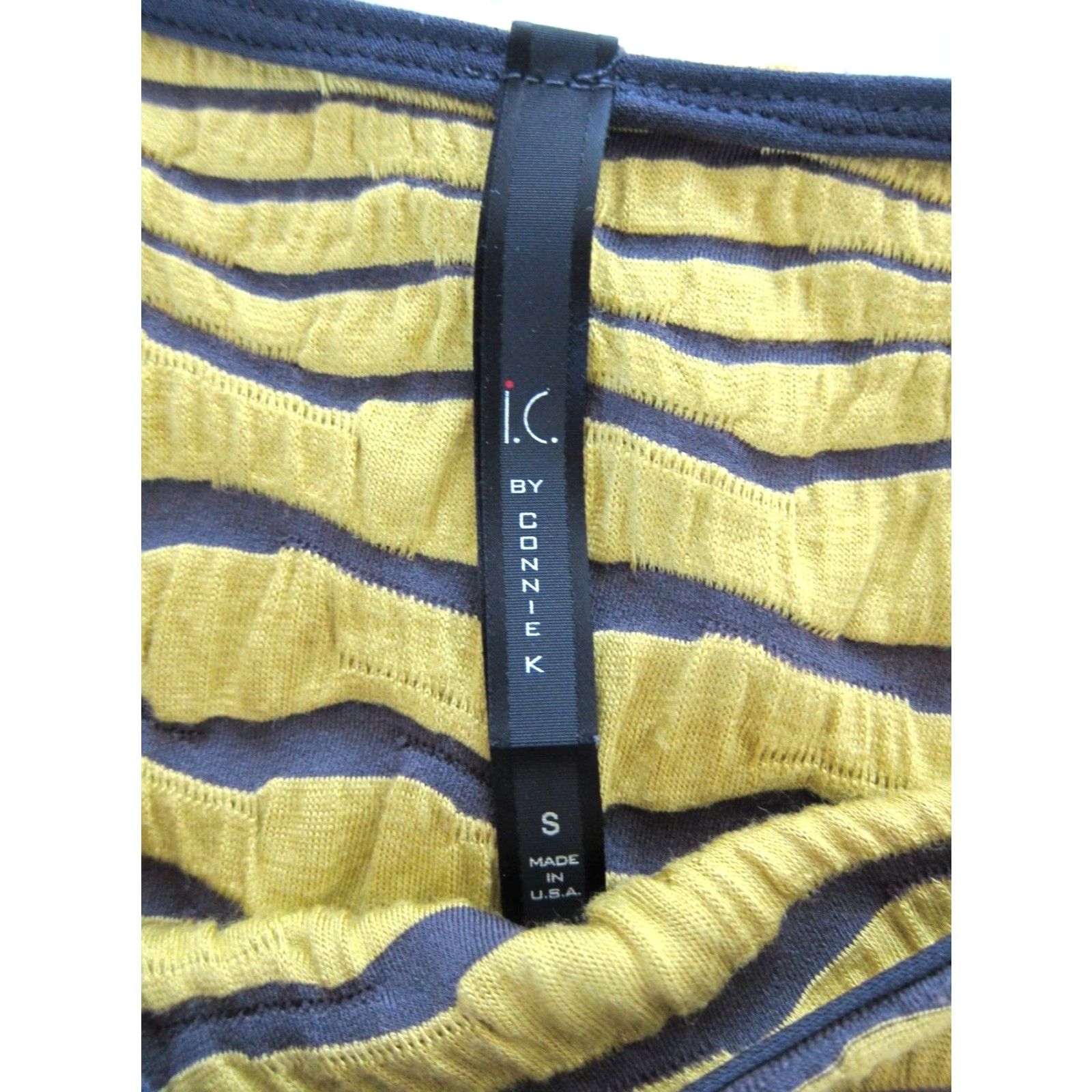 Vintage I.C. Connie K Yellow Grey Stripe Ribbed Open Shoulder Short Sleeve Blouse Small Size S / US 4 / IT 40 - 4 Thumbnail