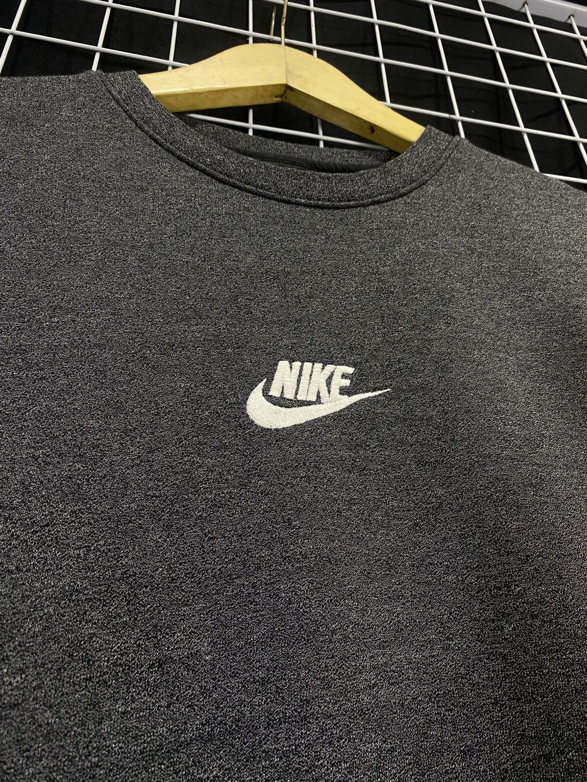 Nike NIKE CENTER LOGO CREWNECK Size US L / EU 52-54 / 3 - 2 Thumbnail