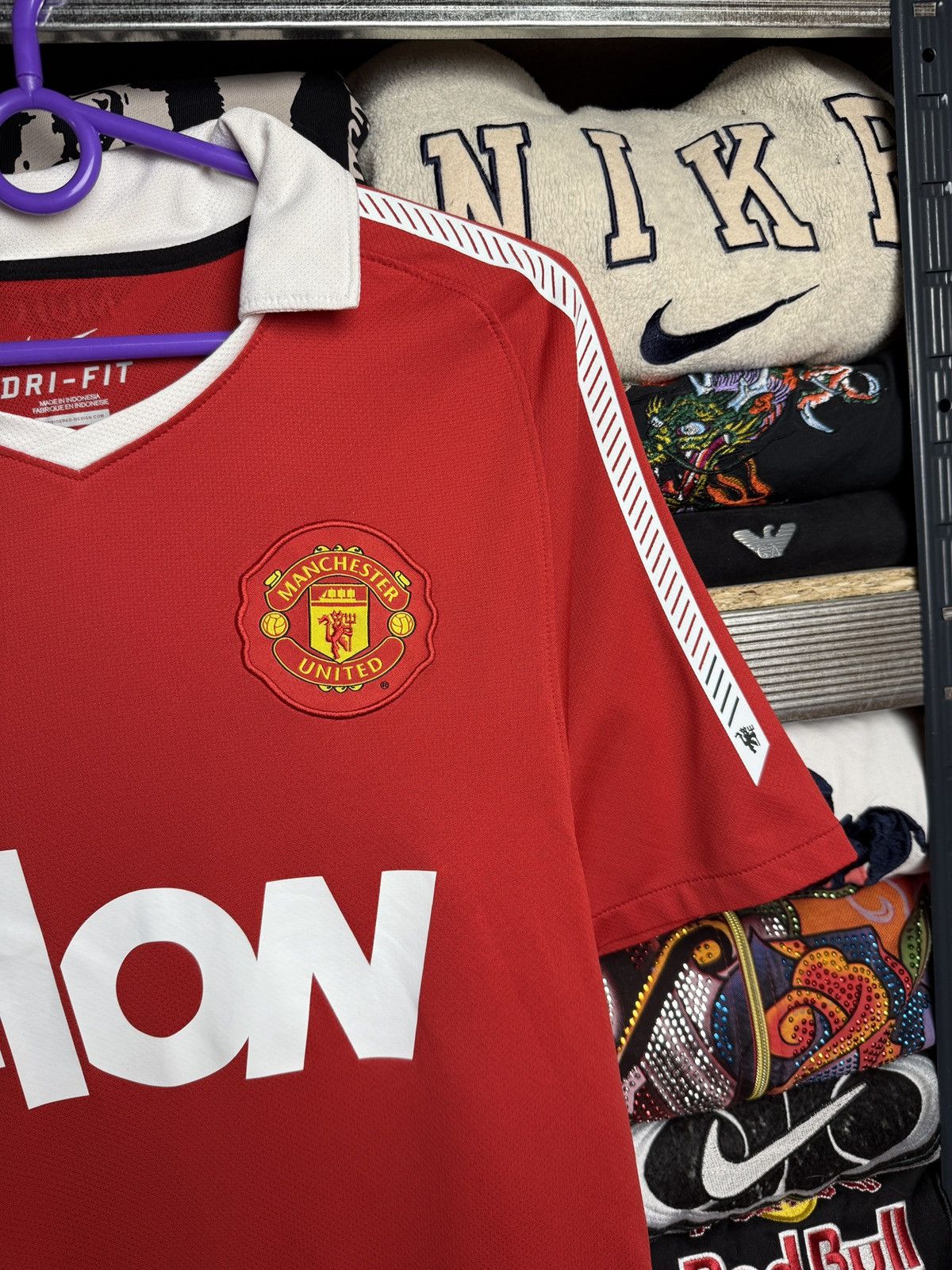 Nike Nike Manchester United aon soccer jersey L sz Size US S / EU 44-46 / 1 - 4 Thumbnail