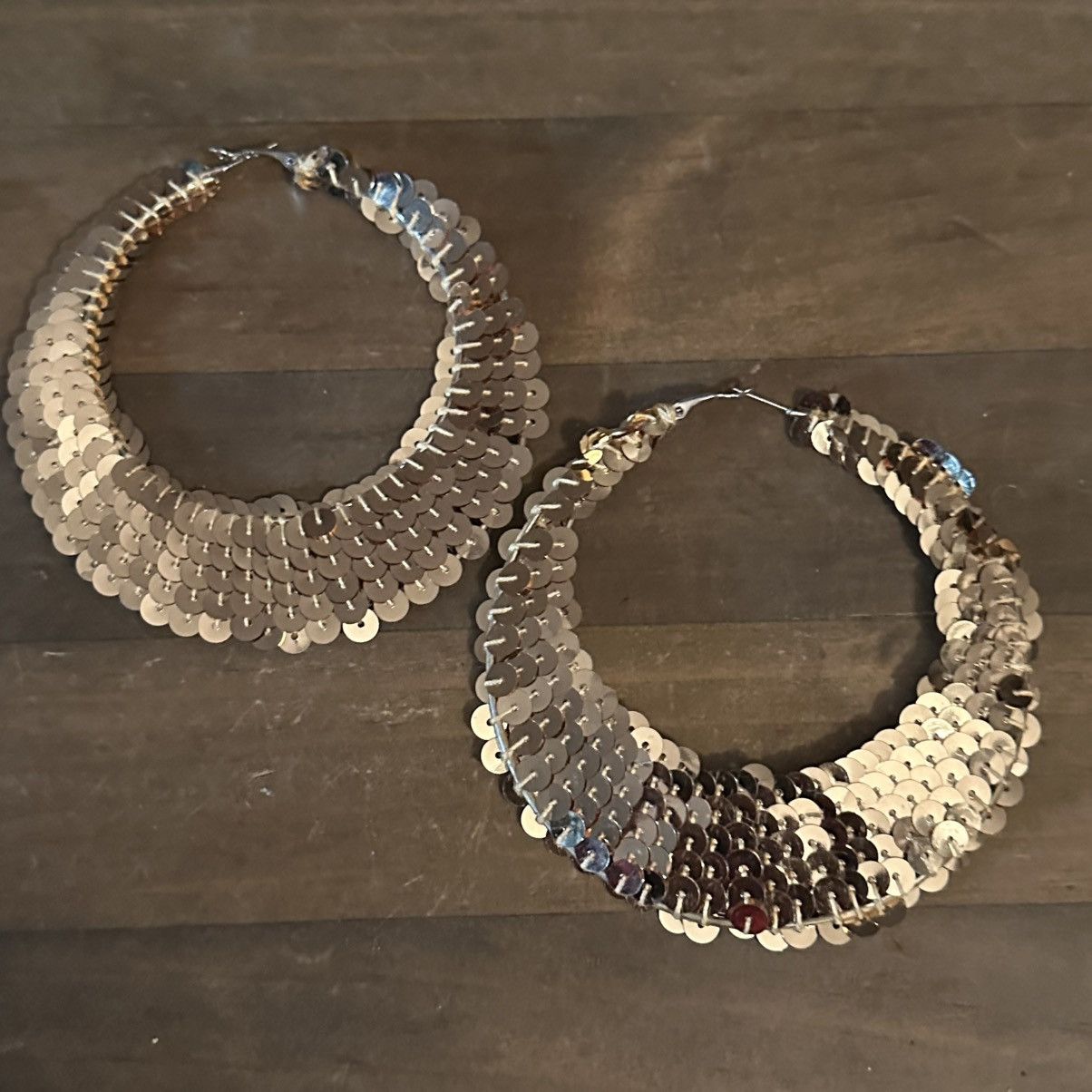Other Jumbo gold sequined hoop earrings Size ONE SIZE - 2 Thumbnail