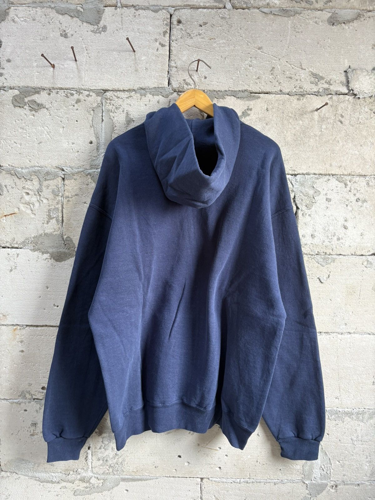 Vintage Faded Navy Blue NY Russell Zip Up Hoodie Size US XXL / EU 58 / 5 - 2 Thumbnail