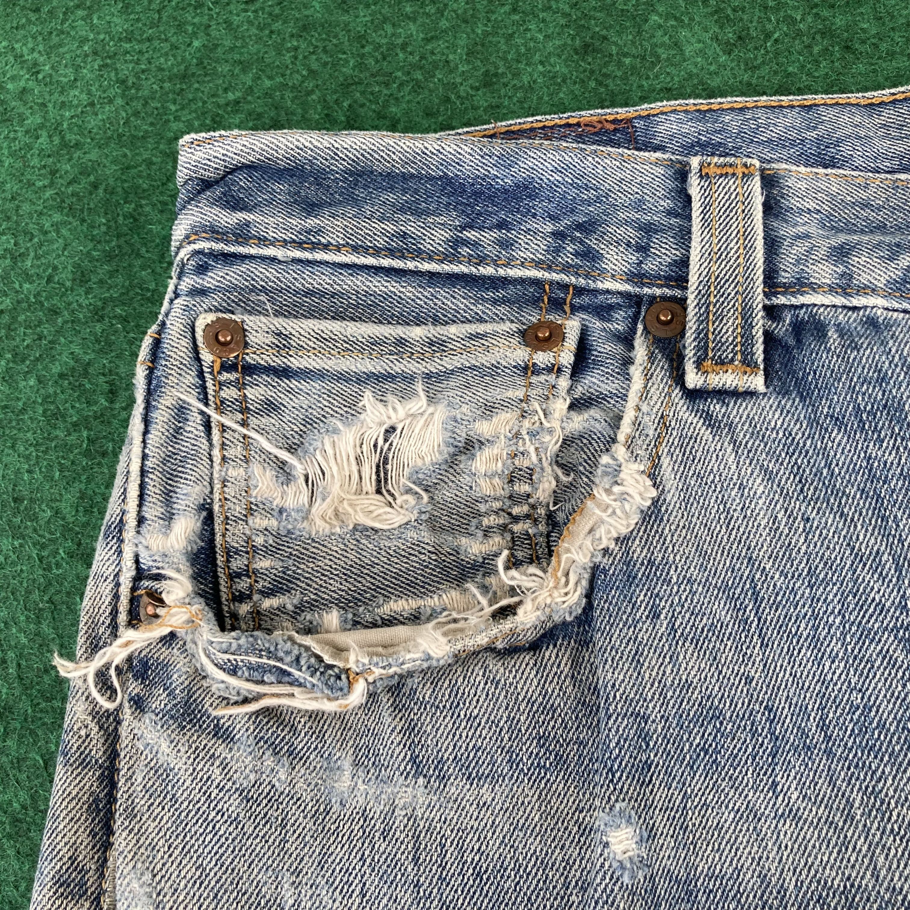 Levi's × Vintage Vtg Levis 501 Ripped Stains Button Fly Blue Denim Jeans Size US 34 / EU 50 - 5 Thumbnail