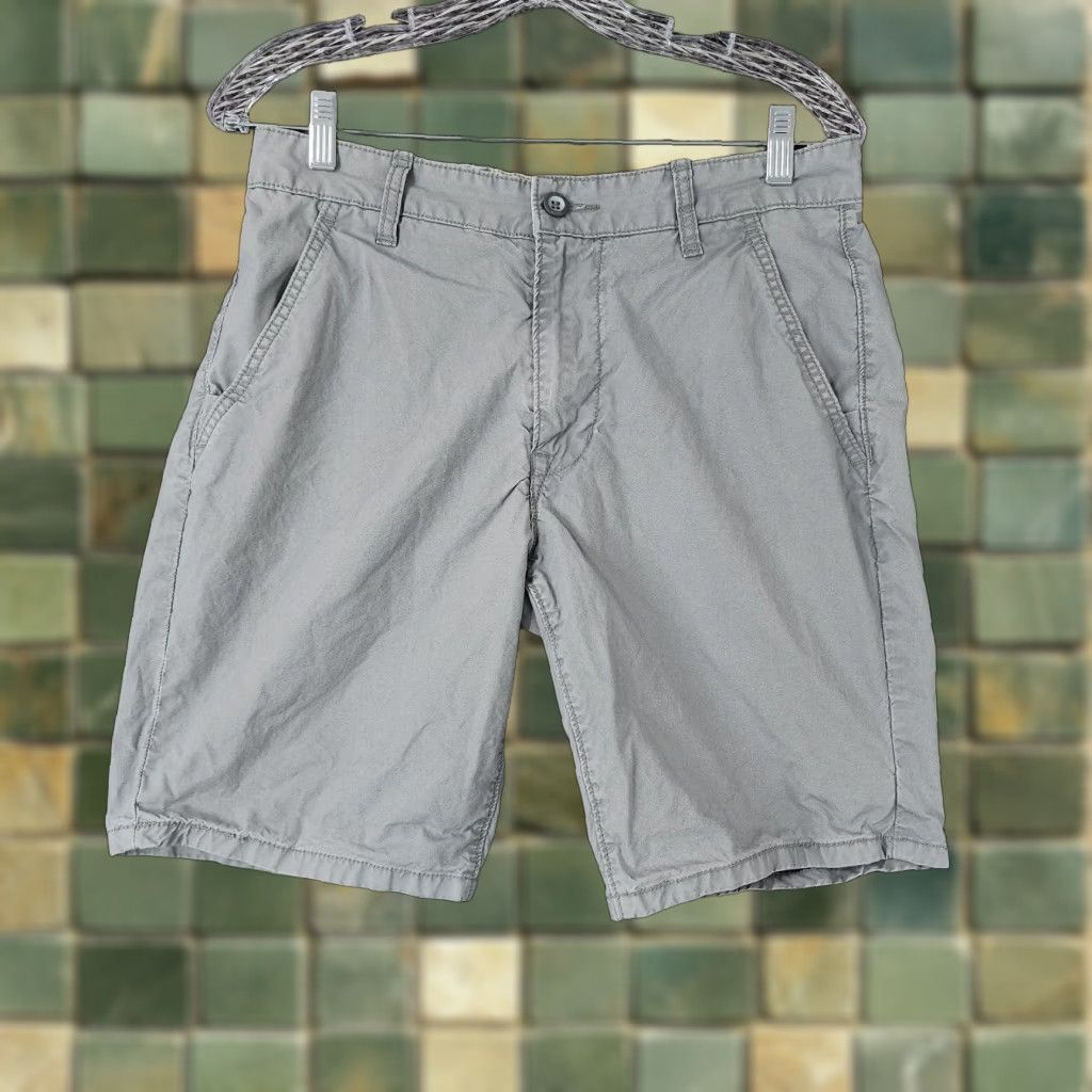 Levi's LEVI'S Chino Shorts Mens Gray Cotton Size 30 Regular Size US 30 / EU 46 - 1 Thumbnail