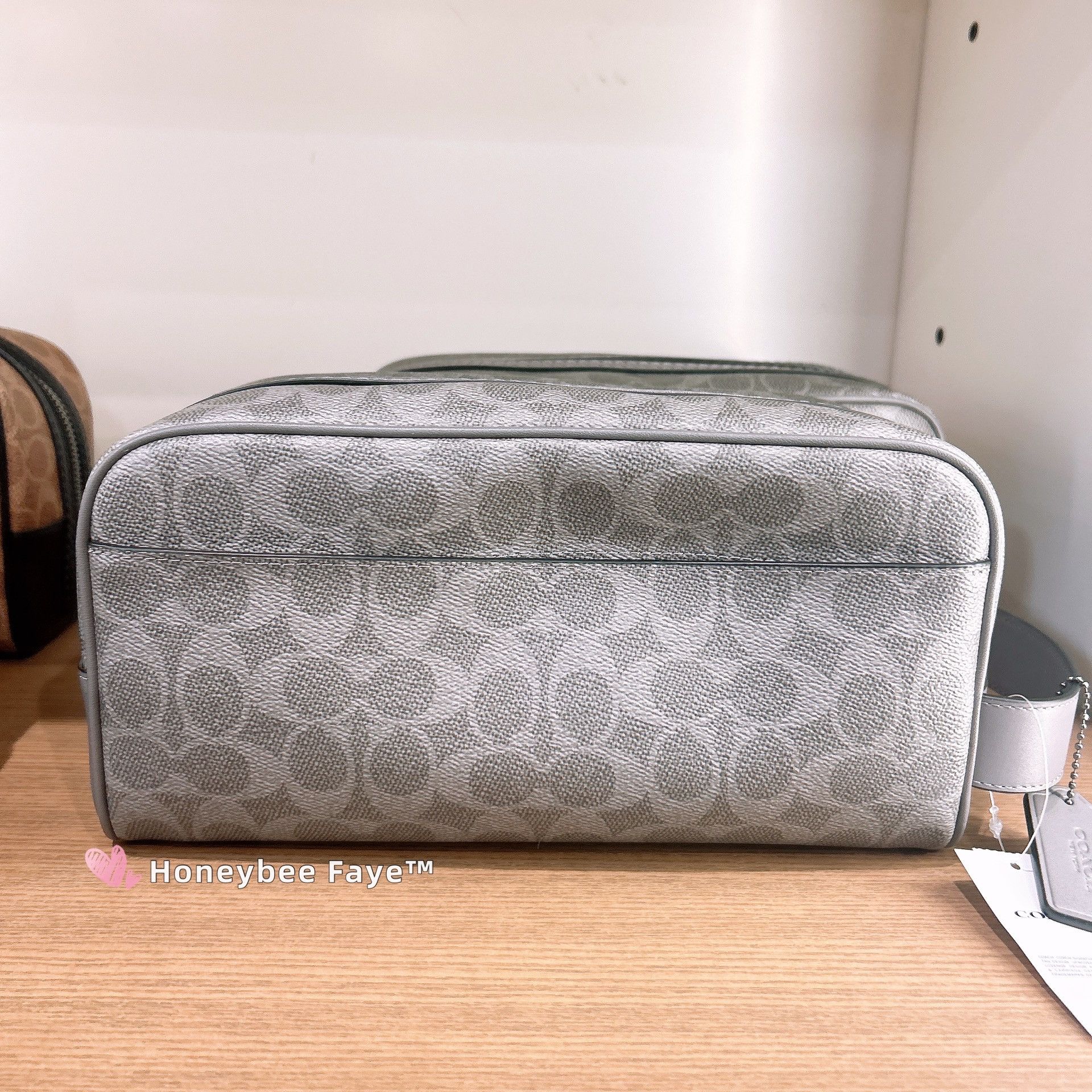 Coach Large Travel Kit In Signature Canvas With Patches CCF36 Size ONE SIZE - 4 Thumbnail