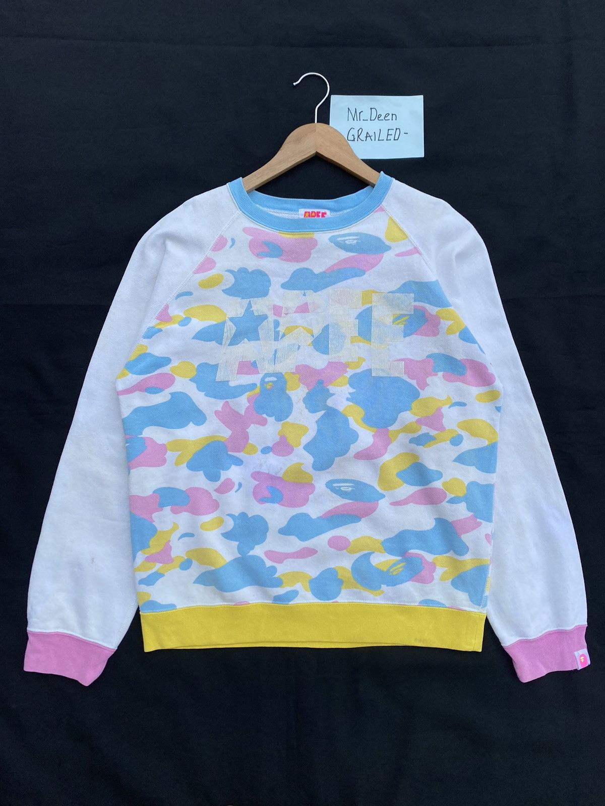 Bape Rare BAPE by Bathing Ape Camo Multicolor Sweater Size S / US 4 / IT 40 - 1 Thumbnail
