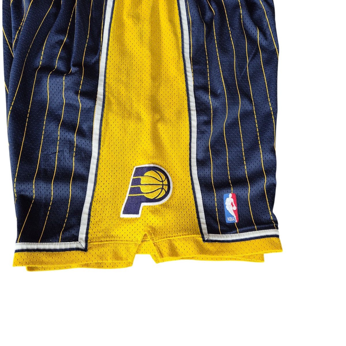 NBA × Puma × Vintage Vintage nba indiana pacers shorts Size US 34 / EU 50 - 3 Thumbnail