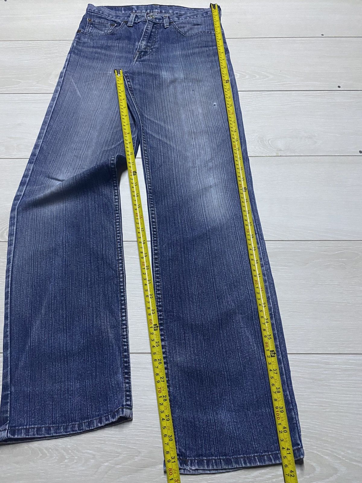 Levi's Vintage Levis 553 Blue Wash Distressed Slim Fit Jeans Size US 32 / EU 48 - 14 Thumbnail