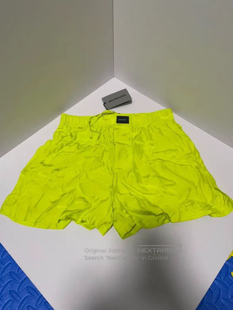 Balenciaga Balenciaga Tagged High Waist Short Pants Size US 36 / EU 52 - 2 Thumbnail