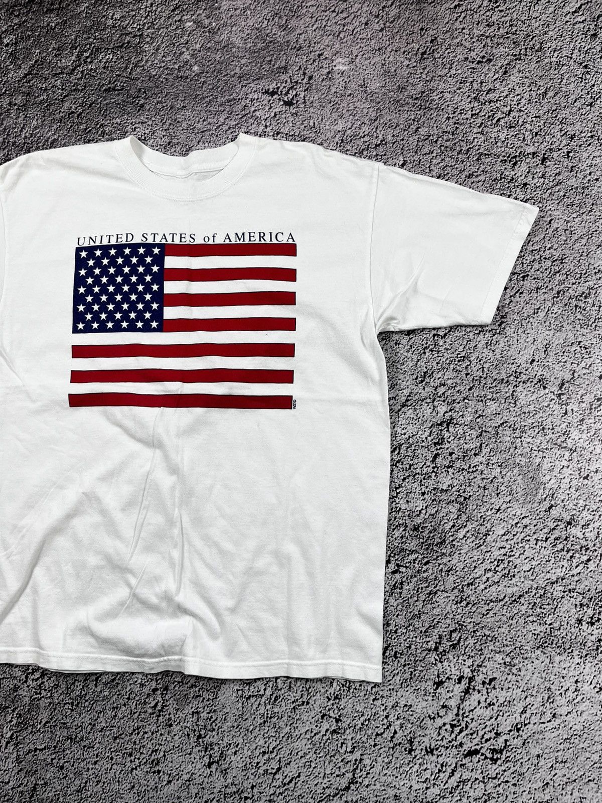 Vintage Vintage 90s United States of America USA Flag Big Logo Tee Size US XXL / EU 58 / 5 - 3 Thumbnail