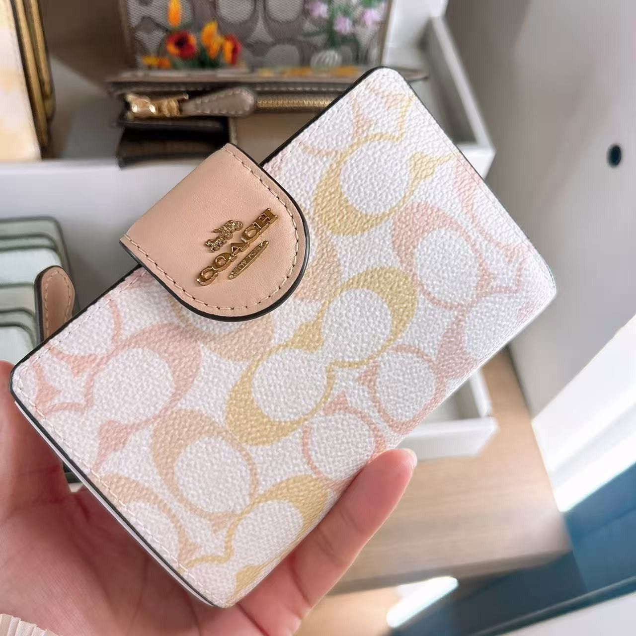 Coach Medium Corner Zip Wallet In Pretty Signature Canvas CEC31 Size ONE SIZE - 2 Thumbnail