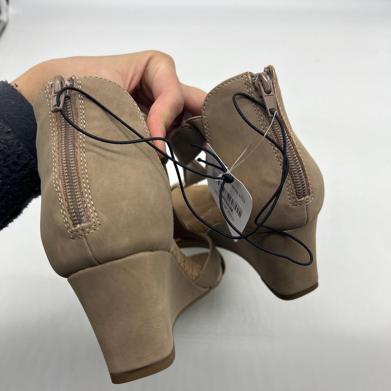 Other St. John's Bay Womens Taz Wedge Sandals Brown Porchini Size US 10 / IT 40 - 8 Thumbnail