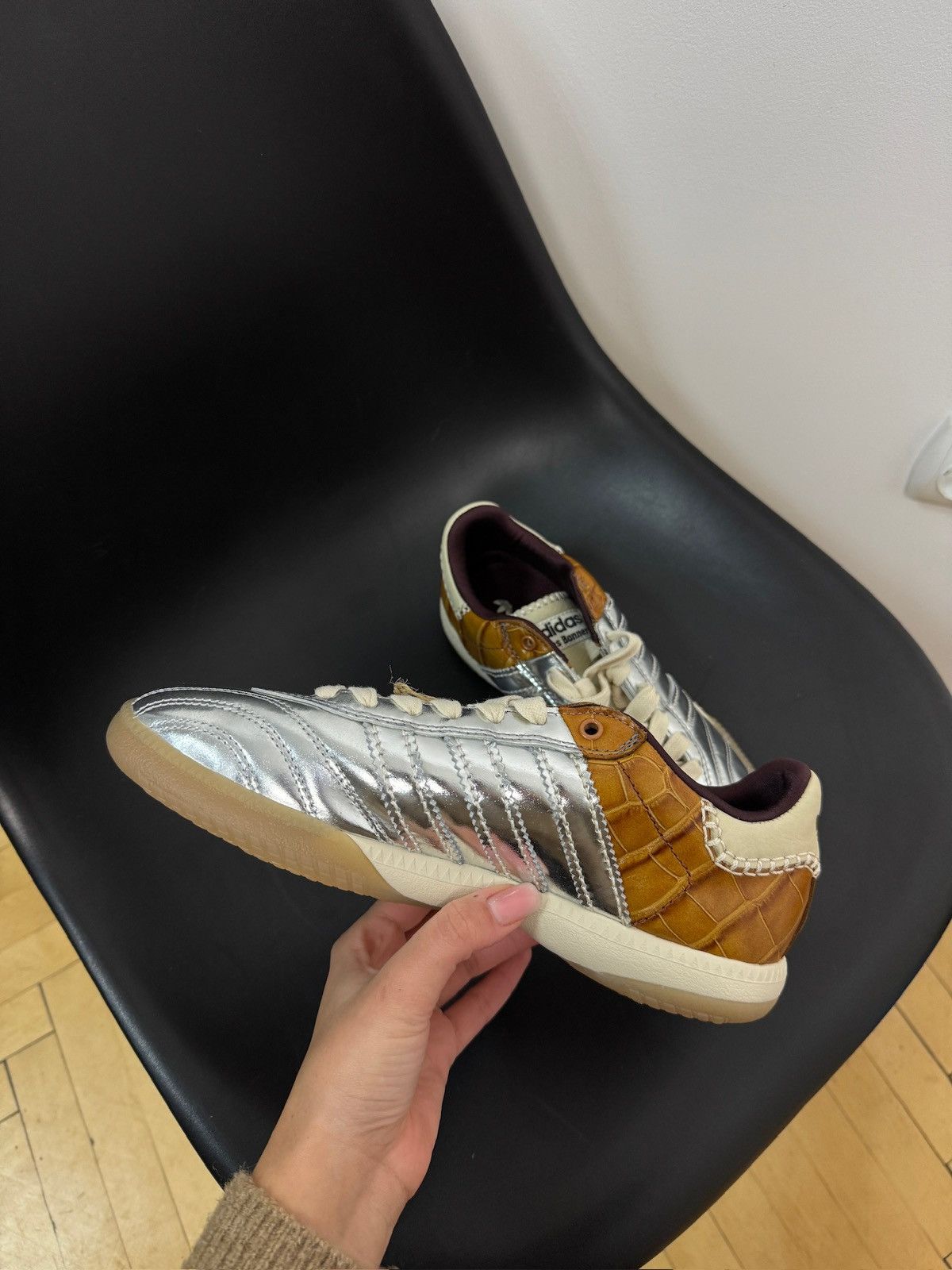 Adidas × Wales Bonner Adidas Wales Bonner MN Samba Metallic Shoes Size US 7 / EU 40 - 2 Thumbnail
