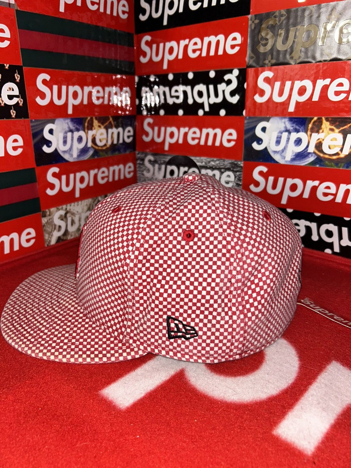 Supreme Supreme 2004 LA Checkered New Era Cap 7 5/8 Vintage RARE HAT Size ONE SIZE - 5 Thumbnail