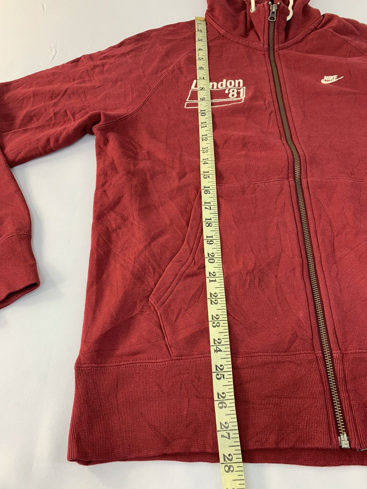 Nike 90s Nike Track & Field London ‘81 Full Zip Hoodies Size US L / EU 52-54 / 3 - 12 Thumbnail