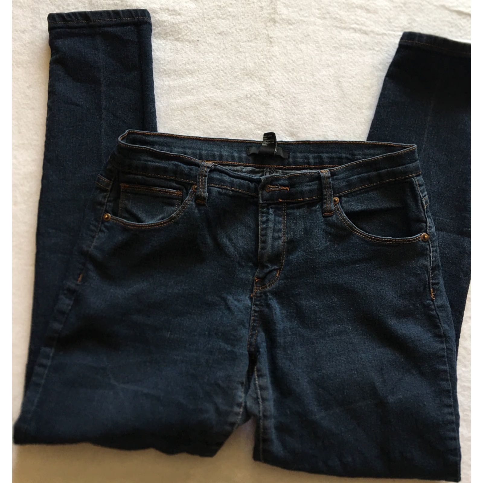 Forever 21 Forever 21 Jeans Women’s 29 Dark Blue Skinny Mid Rise Stretch / 29 in Dark Wash Jeans Womens Size 29" - 3 Thumbnail