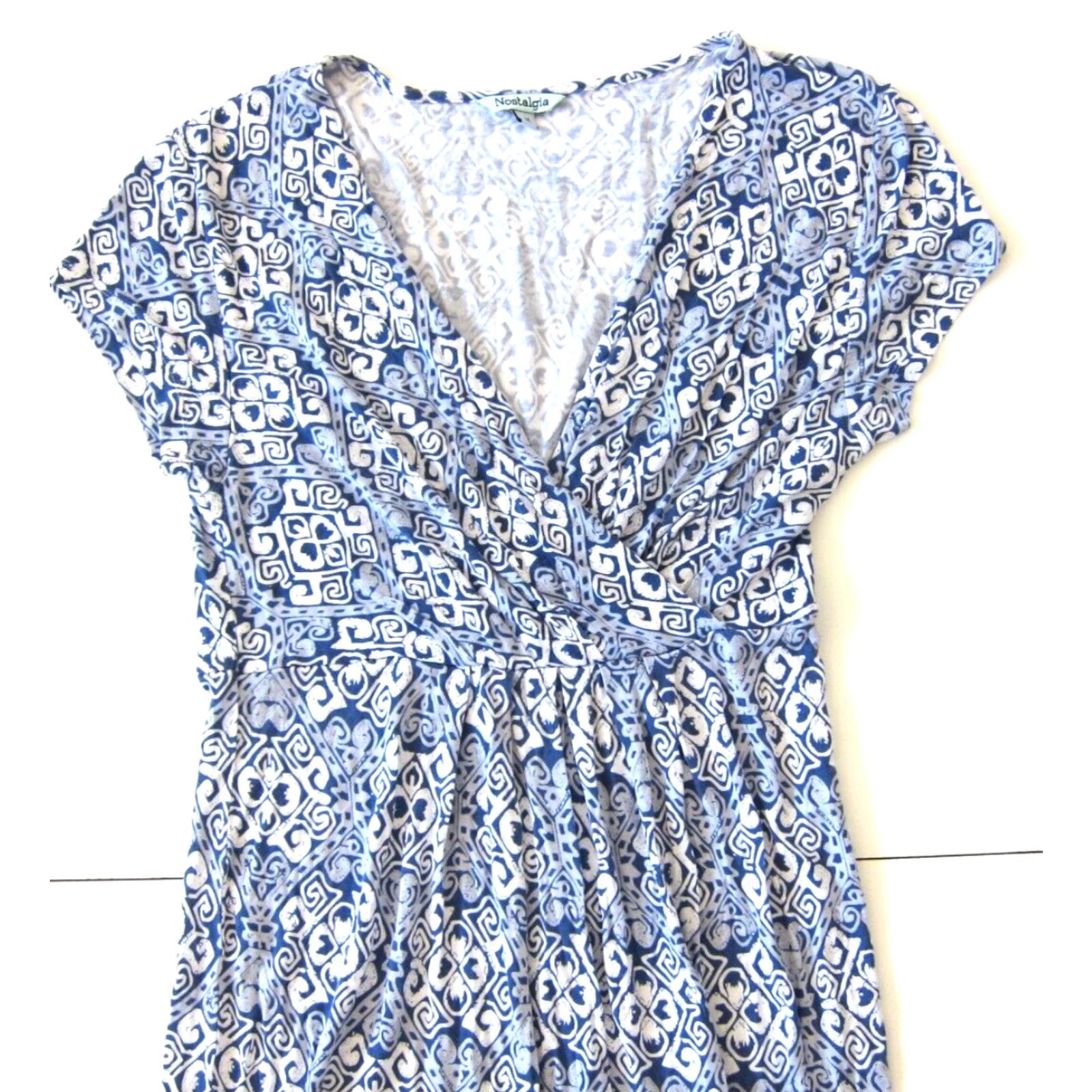 Vintage Nostalgia Blue White Paisley Floral Rayon Stretch Short Sleeve V-Neck Dress M Size 32" / US 10 / IT 46 - 3 Thumbnail
