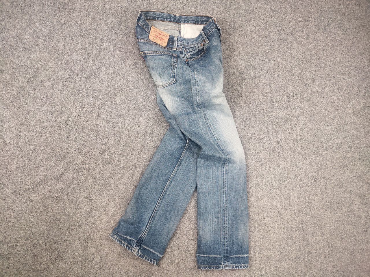 Levi's Vintage 90's Levi's 501 Perfect Faded Denim Jeans USA Style Size US 31 - 12 Thumbnail